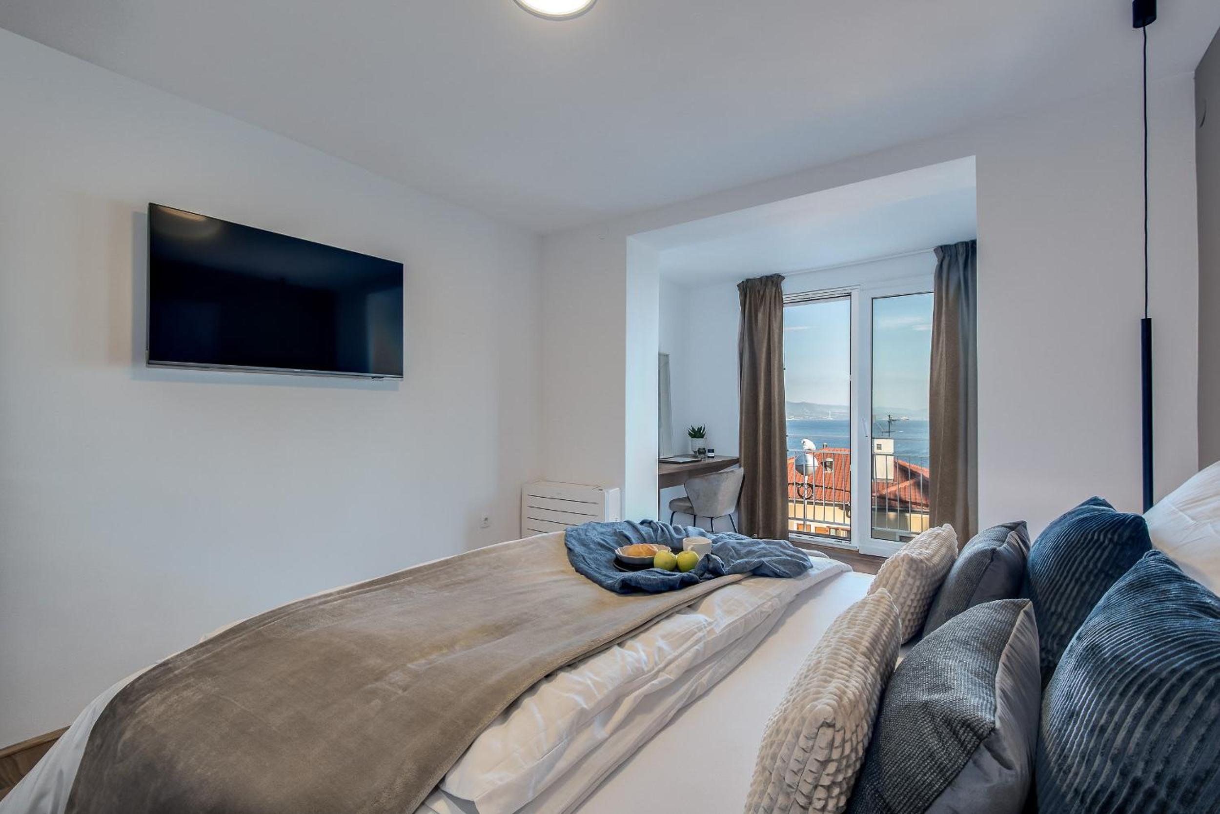 Apartment with Sea View