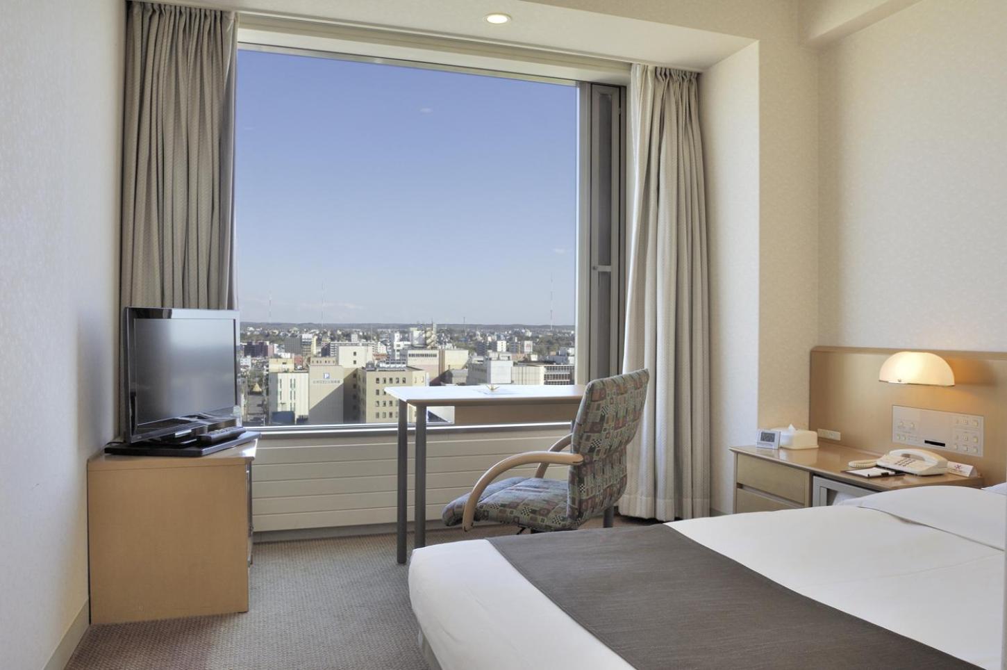 Single Room - Non-Smoking - High Floor photo 2