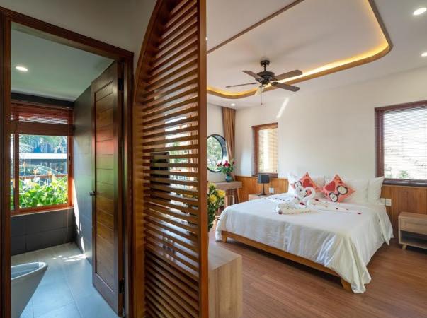 Deluxe Double or Twin Room with Balcony