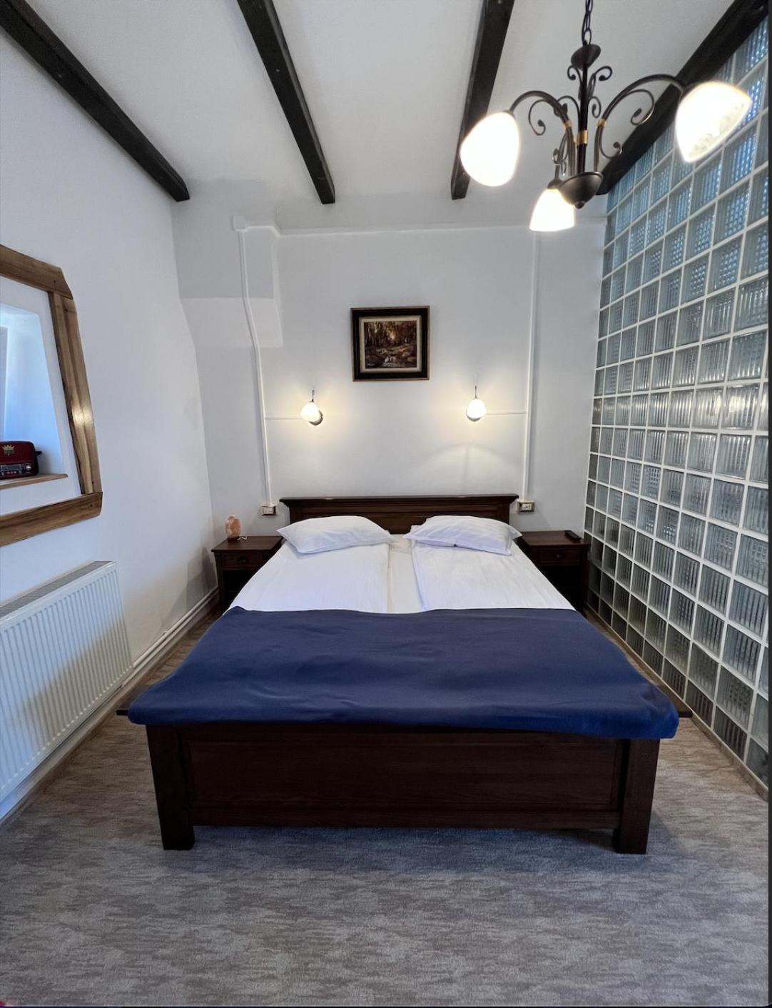 Double Room with Private Bathroom photo 1