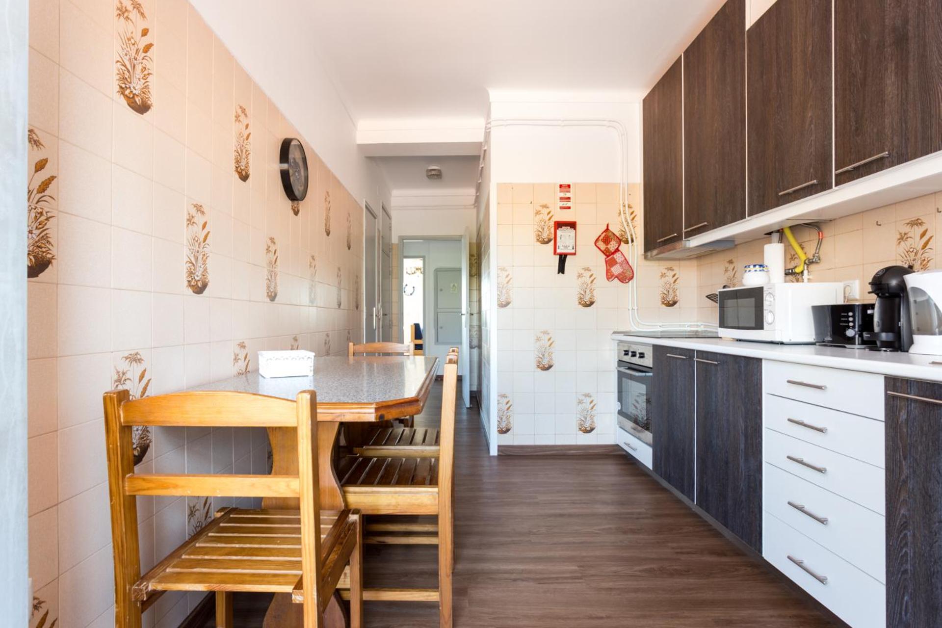 Three-Bedroom Apartment - Photo 35