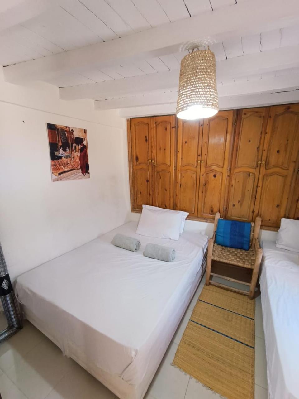 Triple Room with City View - Photo 13