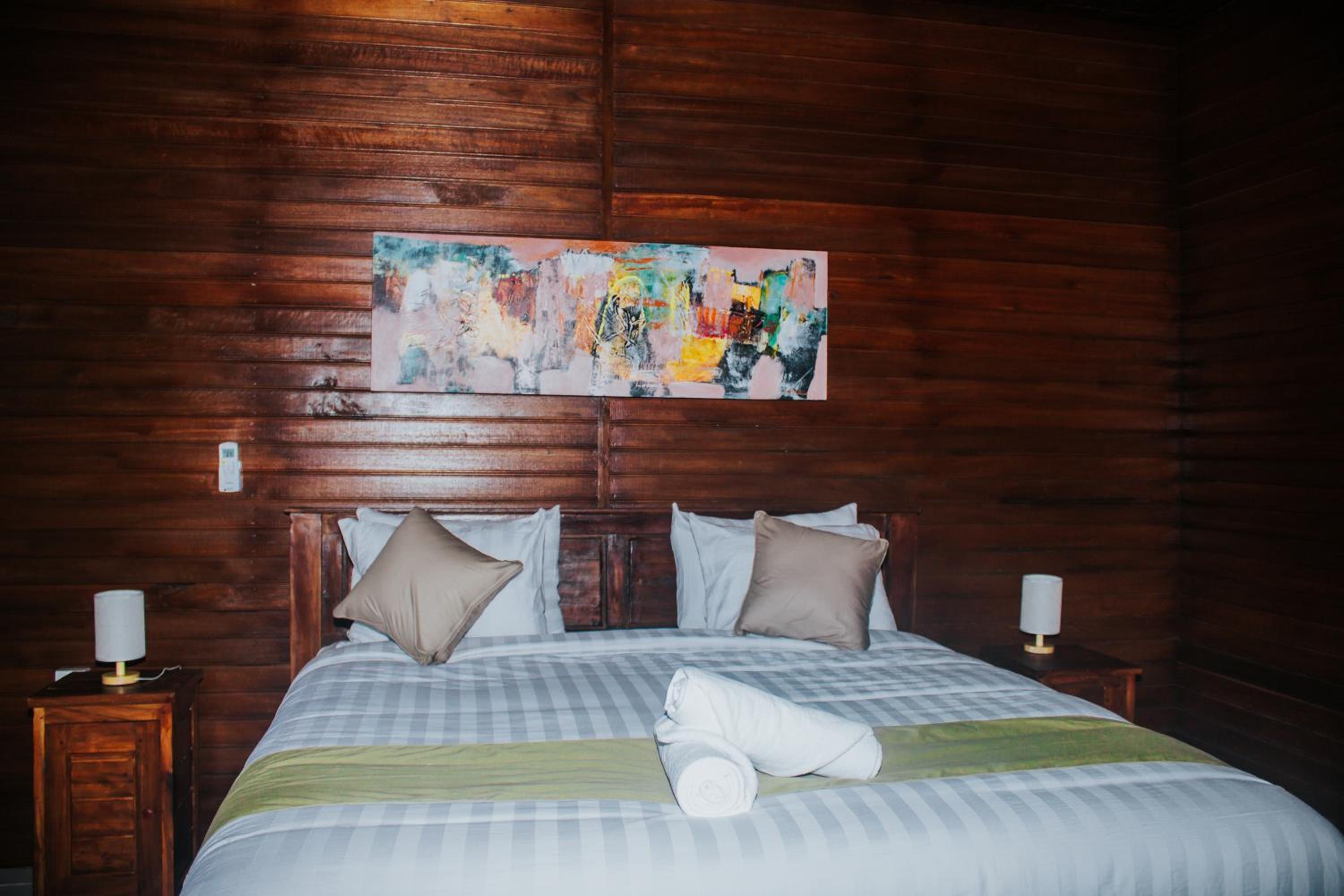 Double Room with Garden View - Photo 9