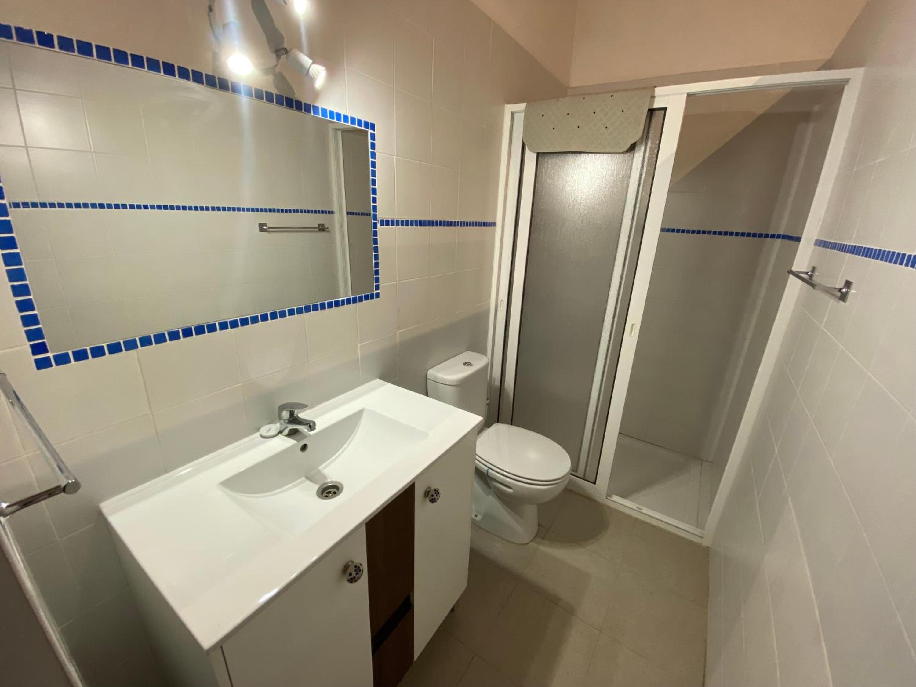 Standard Triple Room photo 2