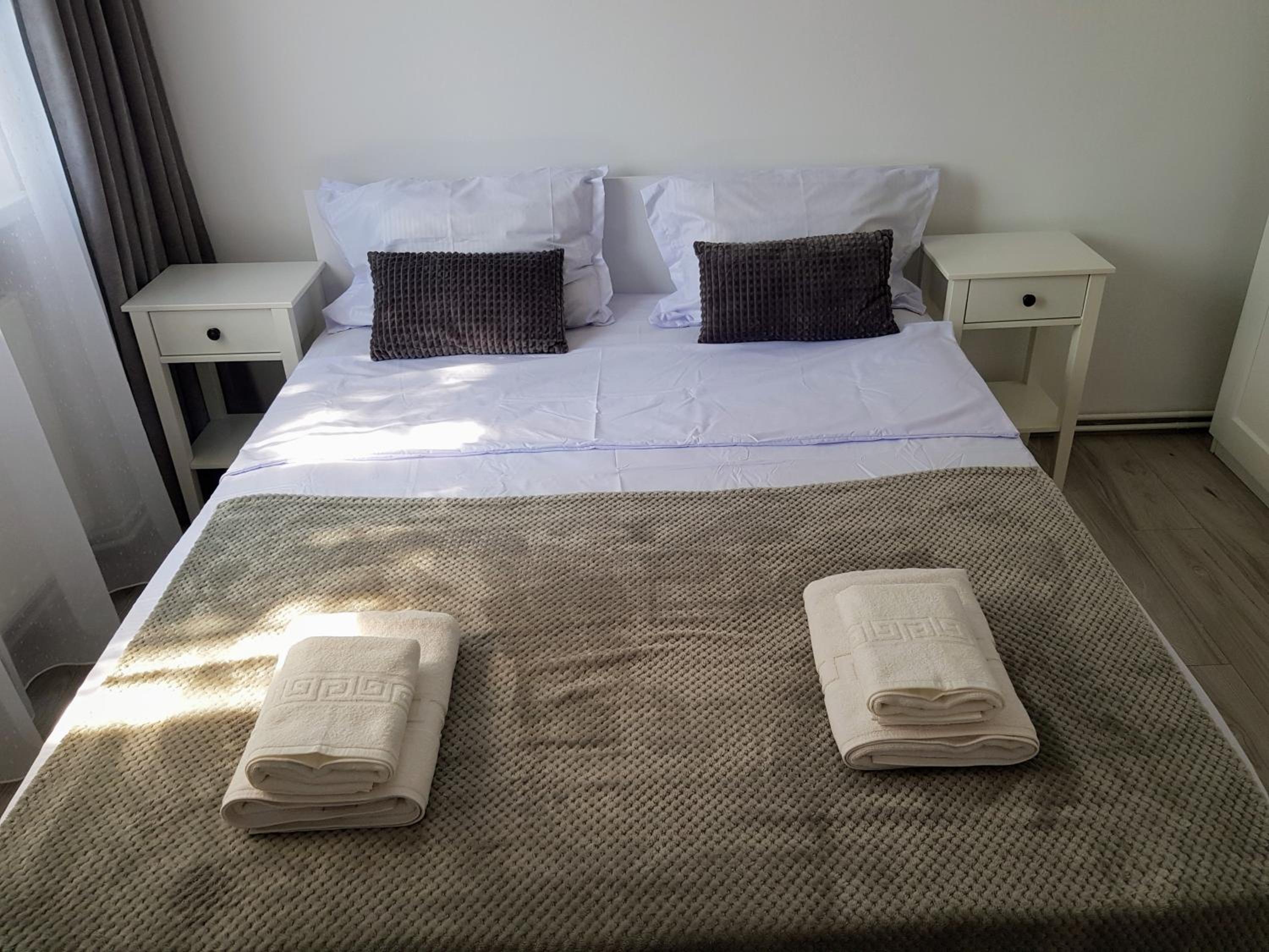 One-Bedroom Apartment - Photo 32