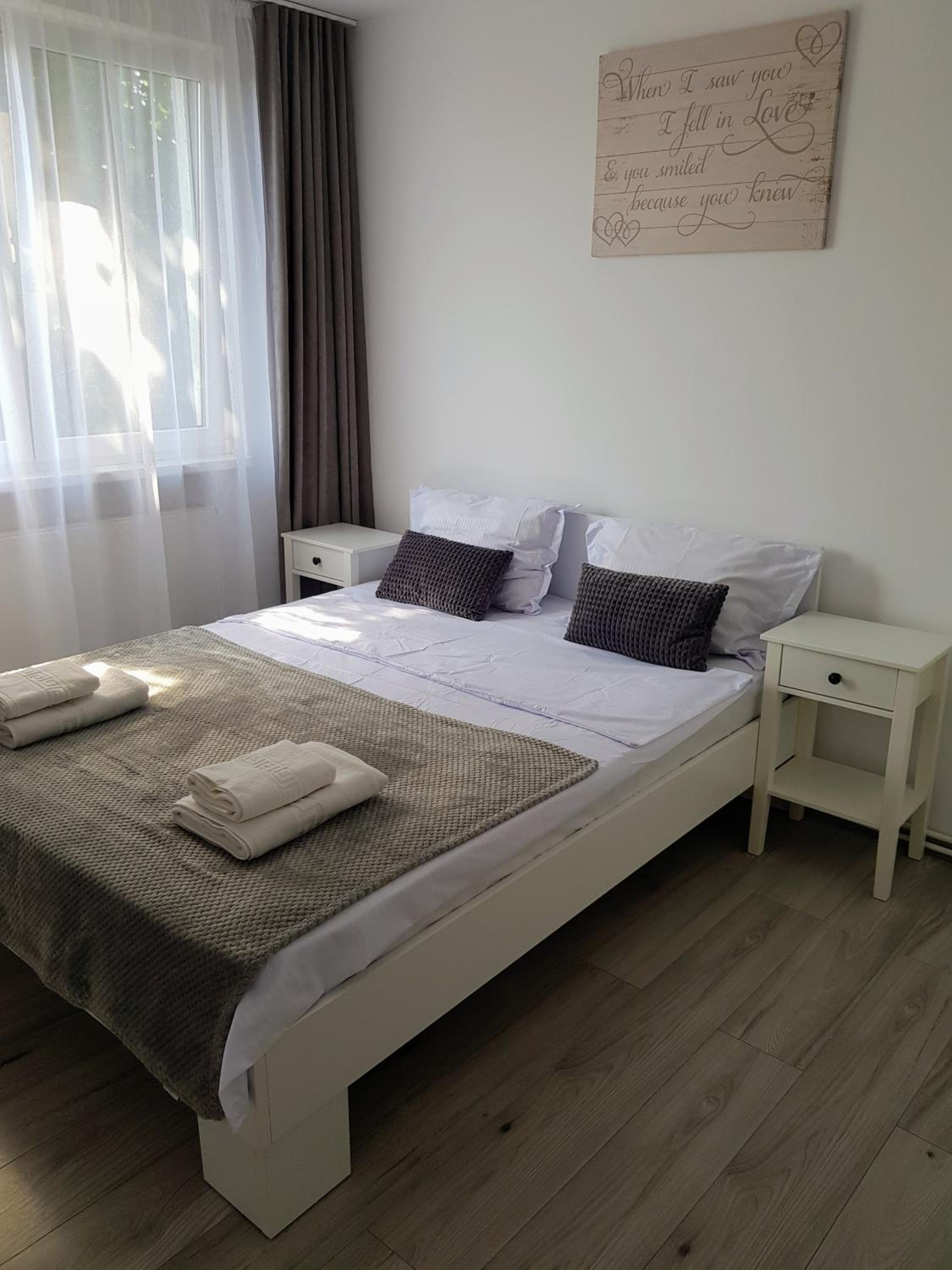 One-Bedroom Apartment - Photo 23