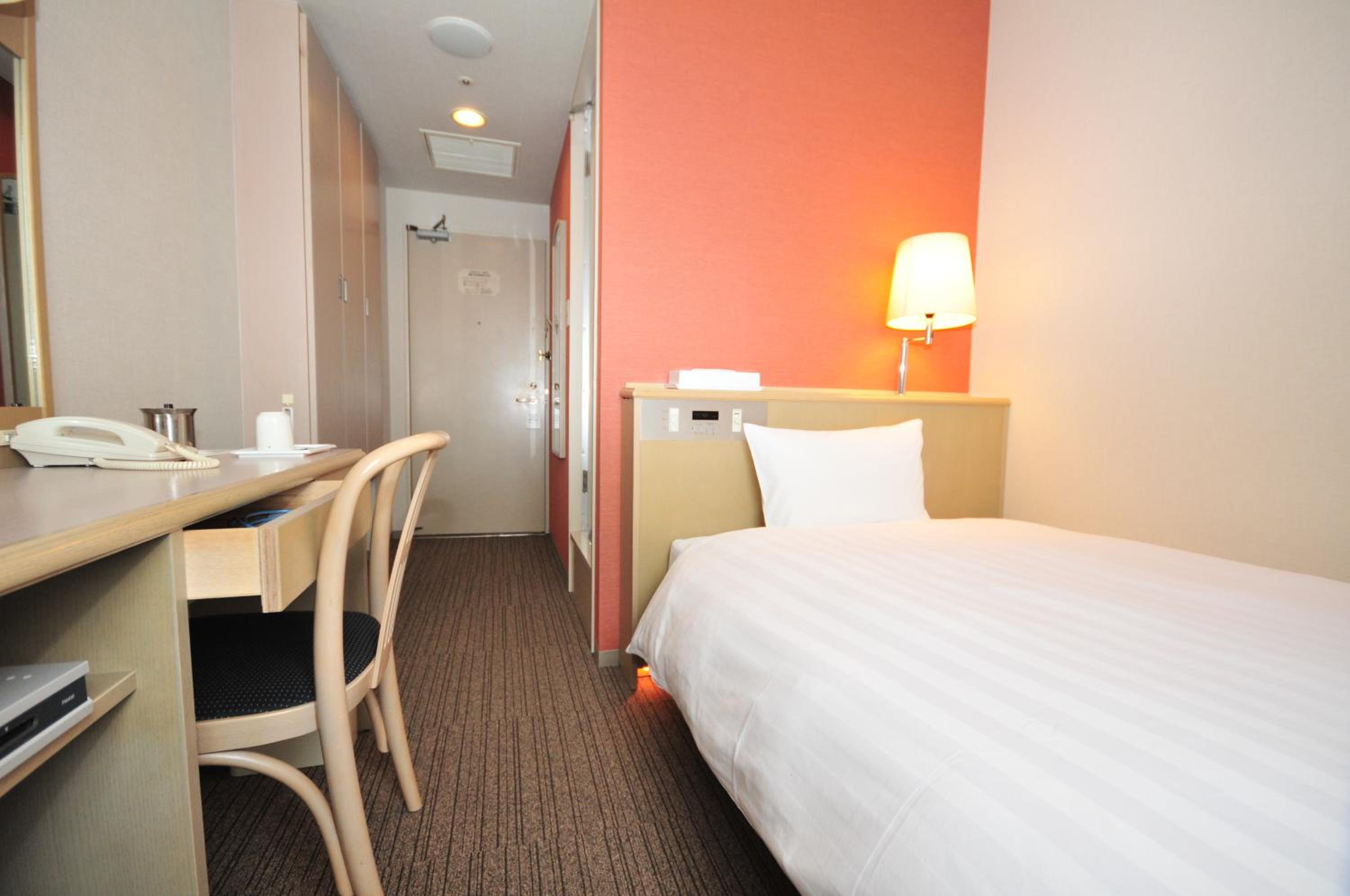 Single Room - Non-Smoking - Long Stay