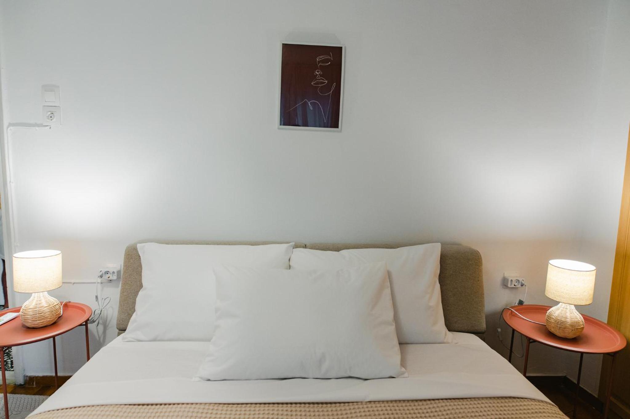 One-Bedroom Apartment - Photo 13