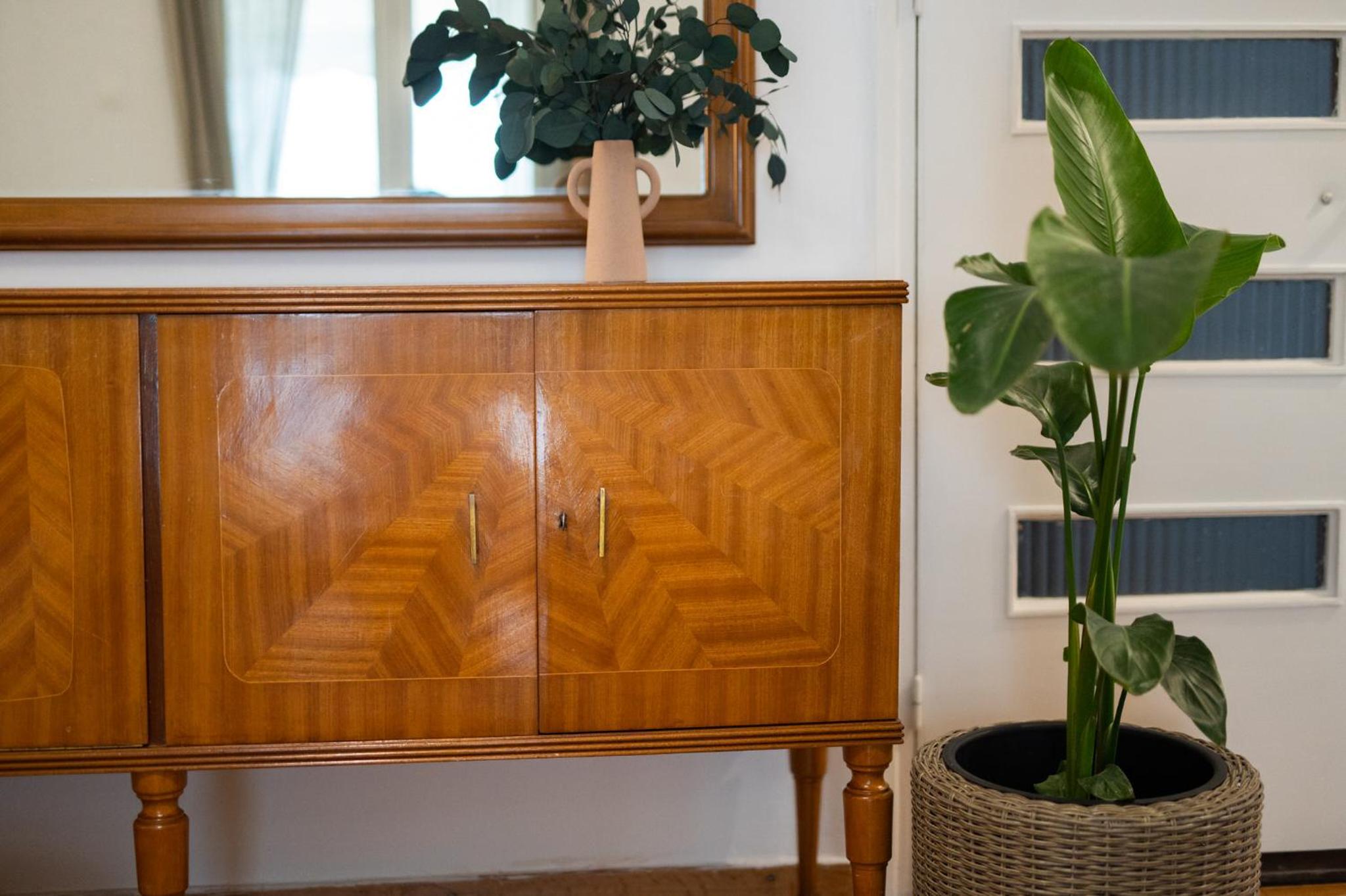 One-Bedroom Apartment - Photo 8