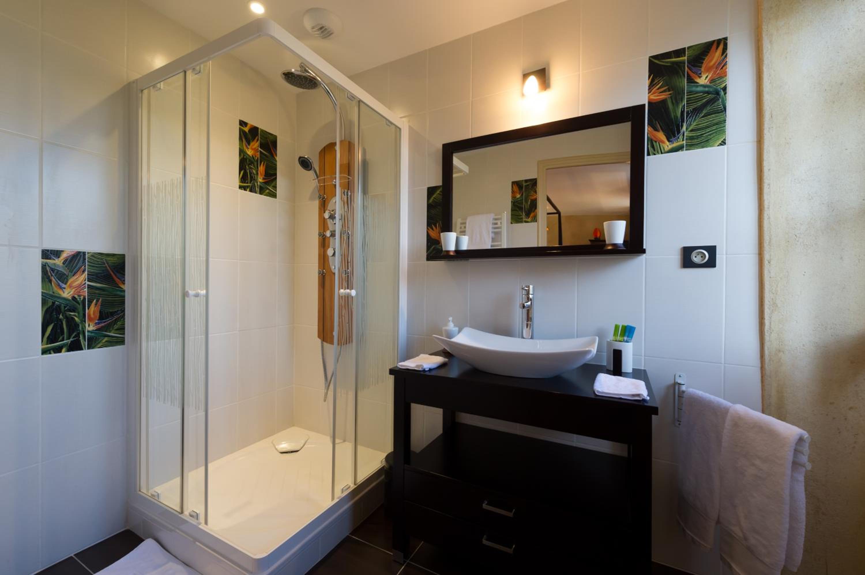Comfort Room photo 2