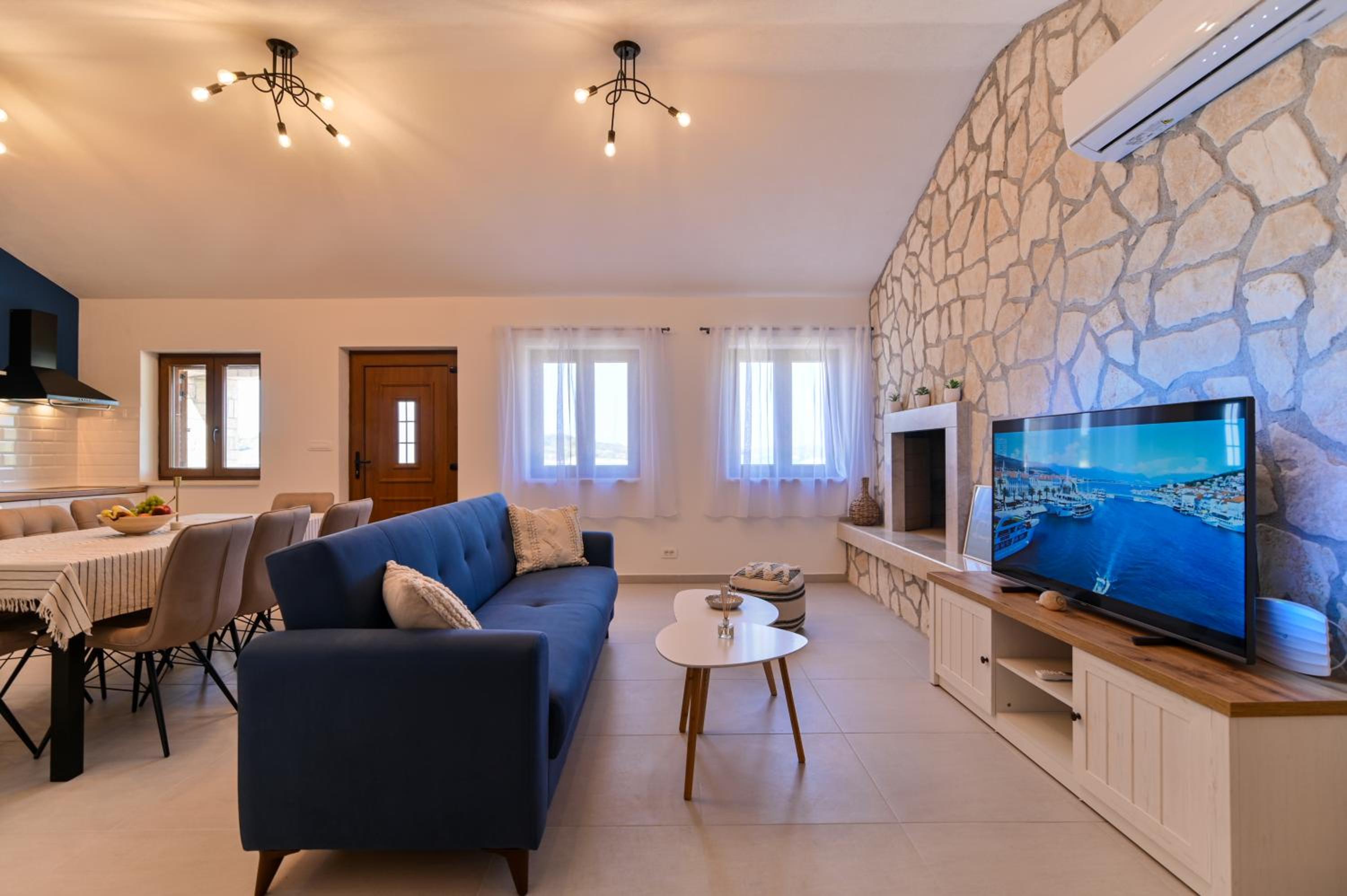 Villa photo 1