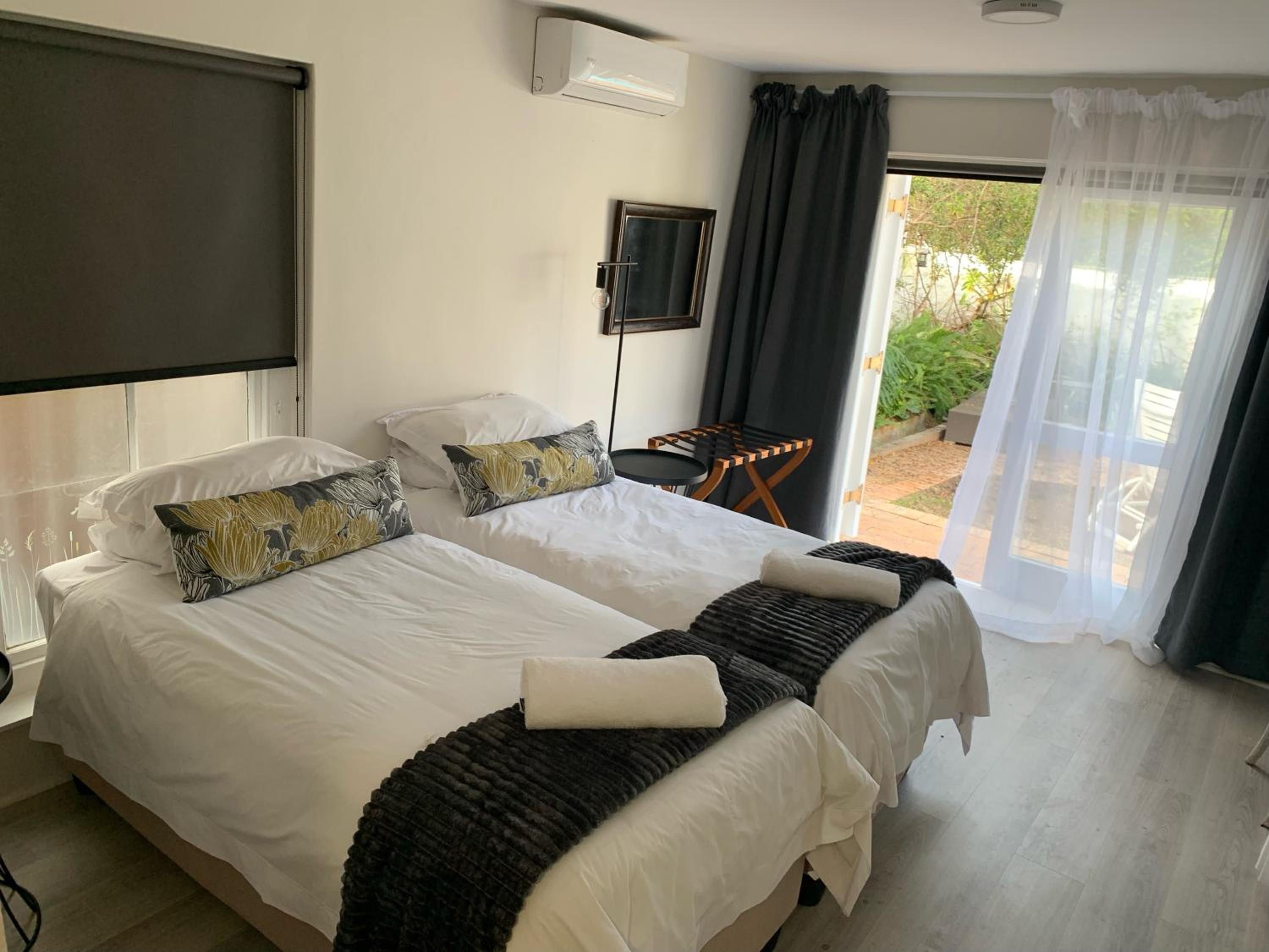 Large Twin Room