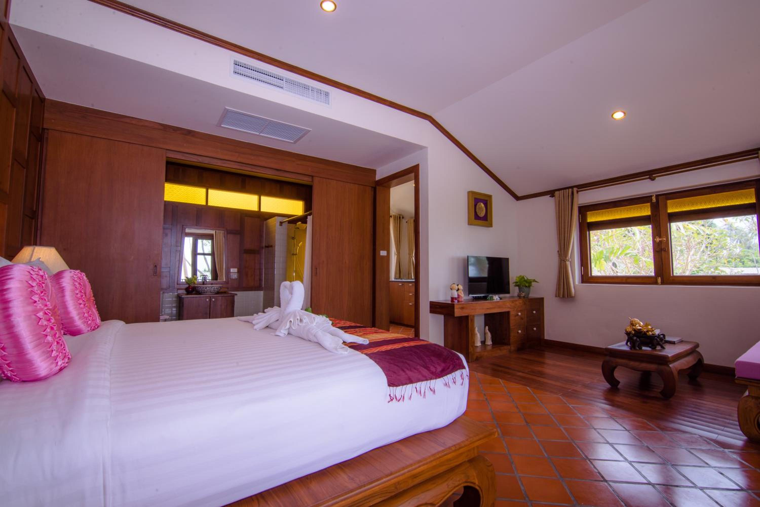 Deluxe Villa