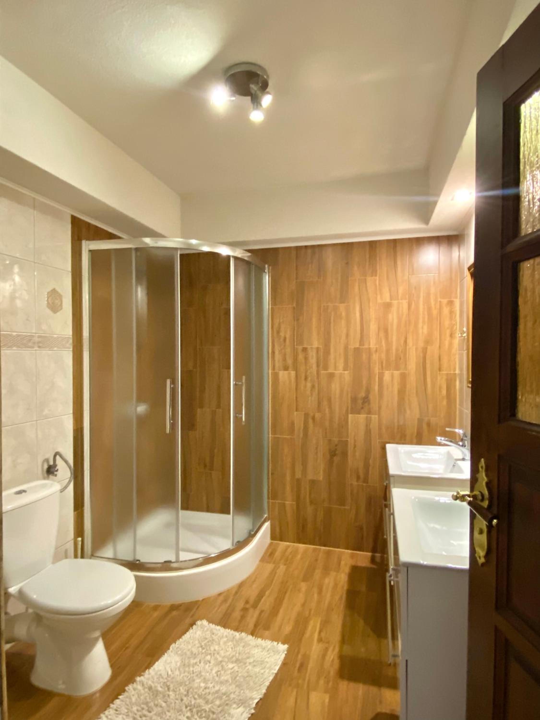 Standard Double or Twin Room with Balcony photo 3