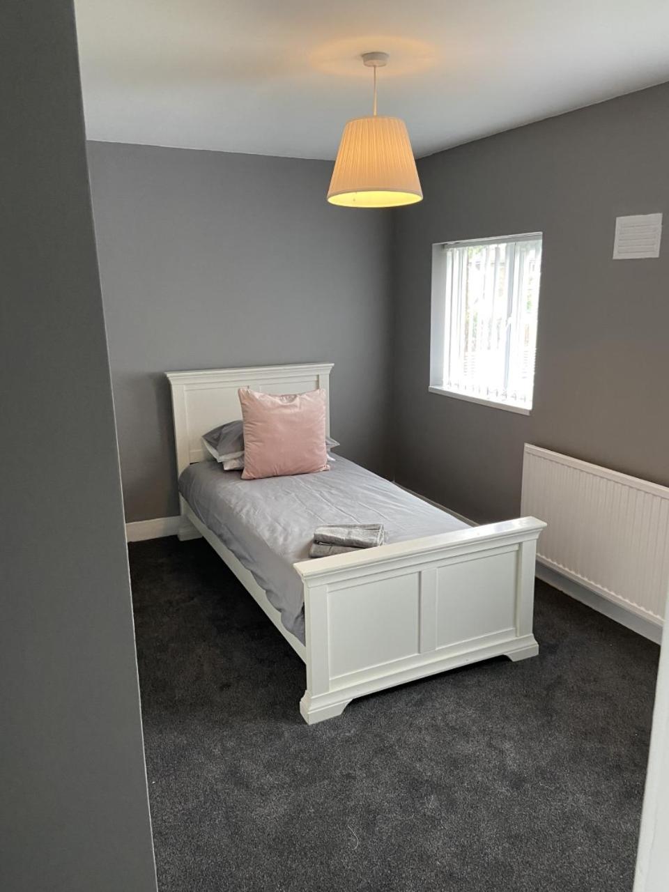 Two-Bedroom House photo 2