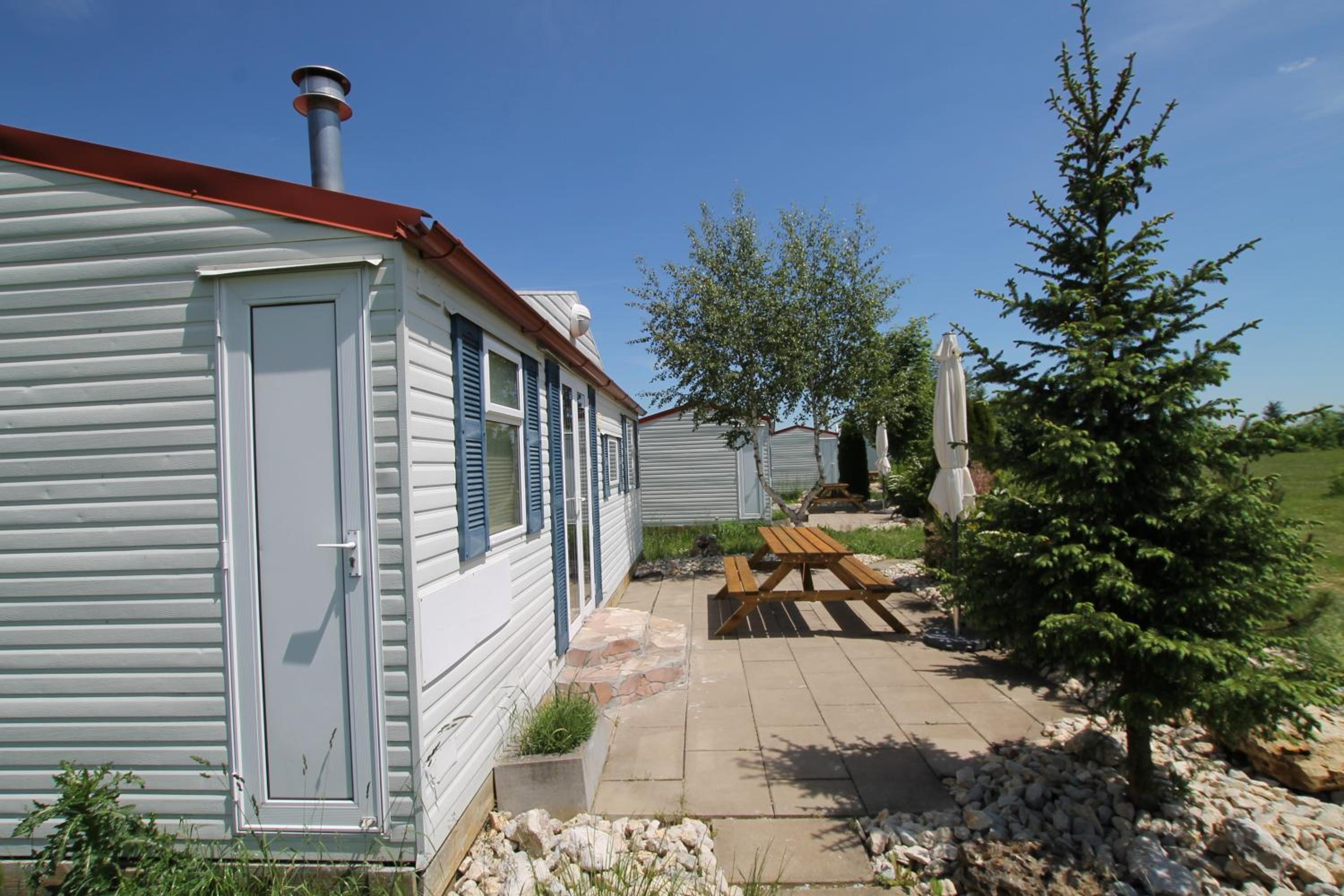 Mobile Home photo 1