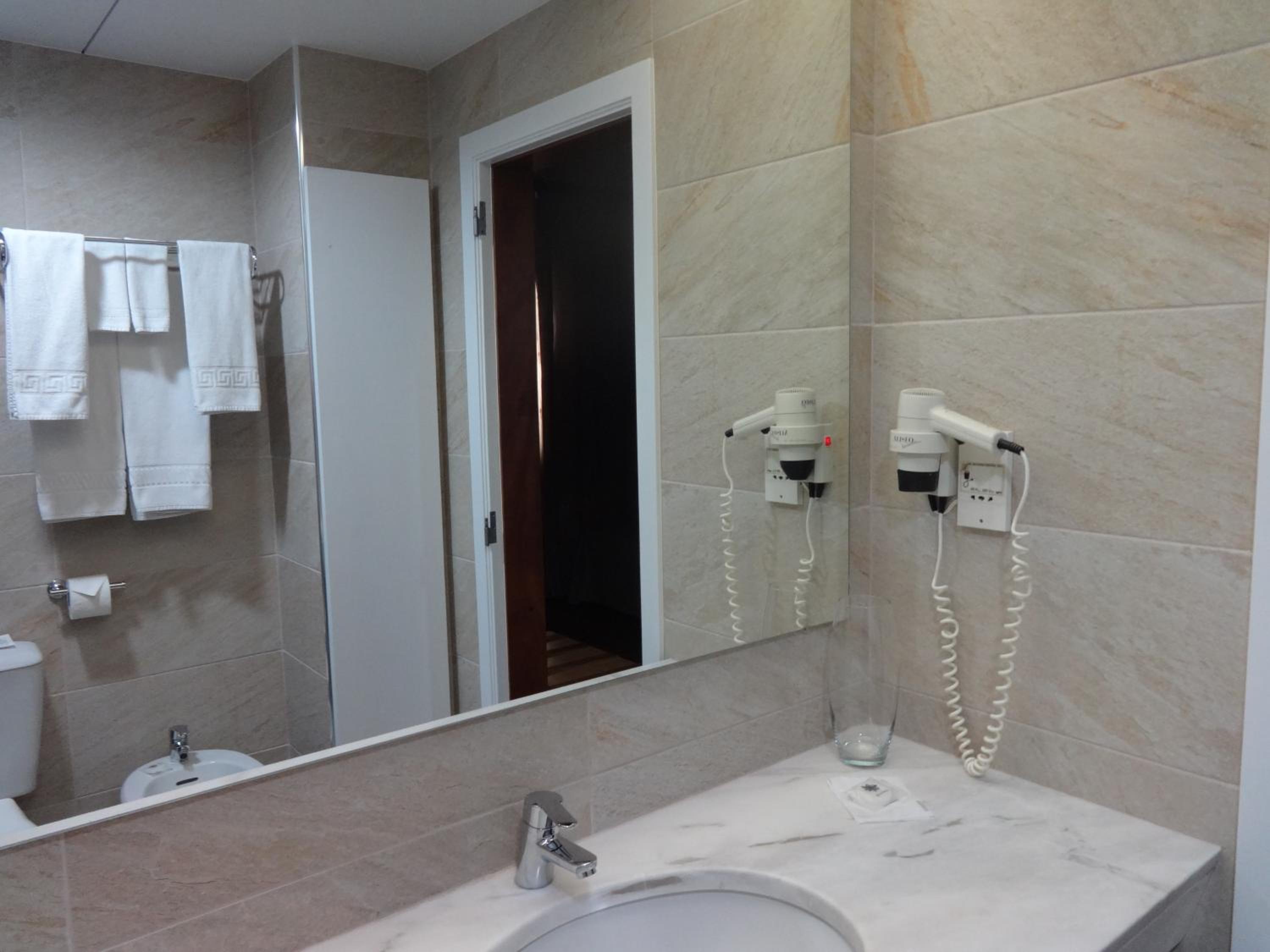 Triple Room - Photo 3