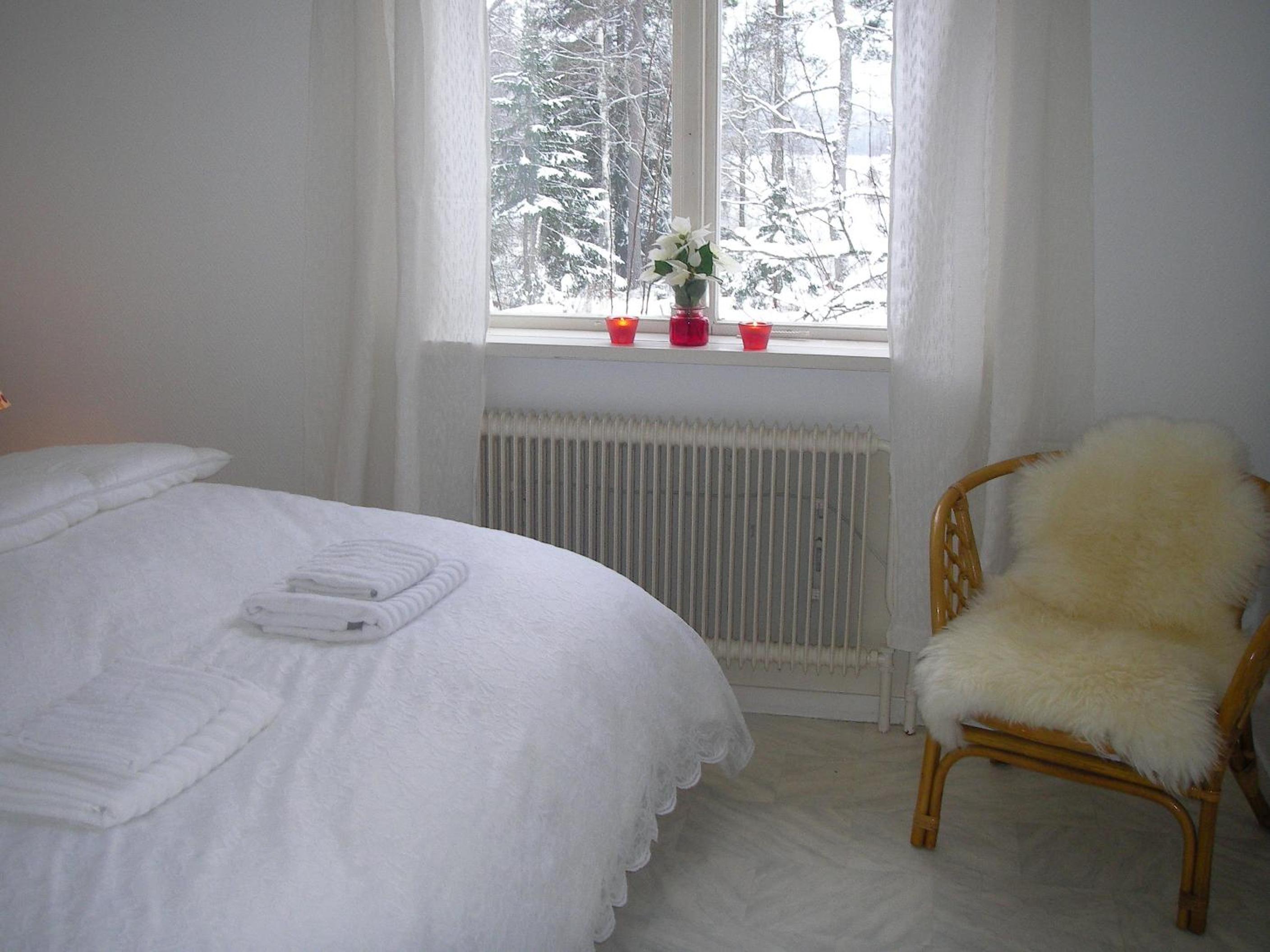 Double or Twin Room with Shared Bathroom photo 2