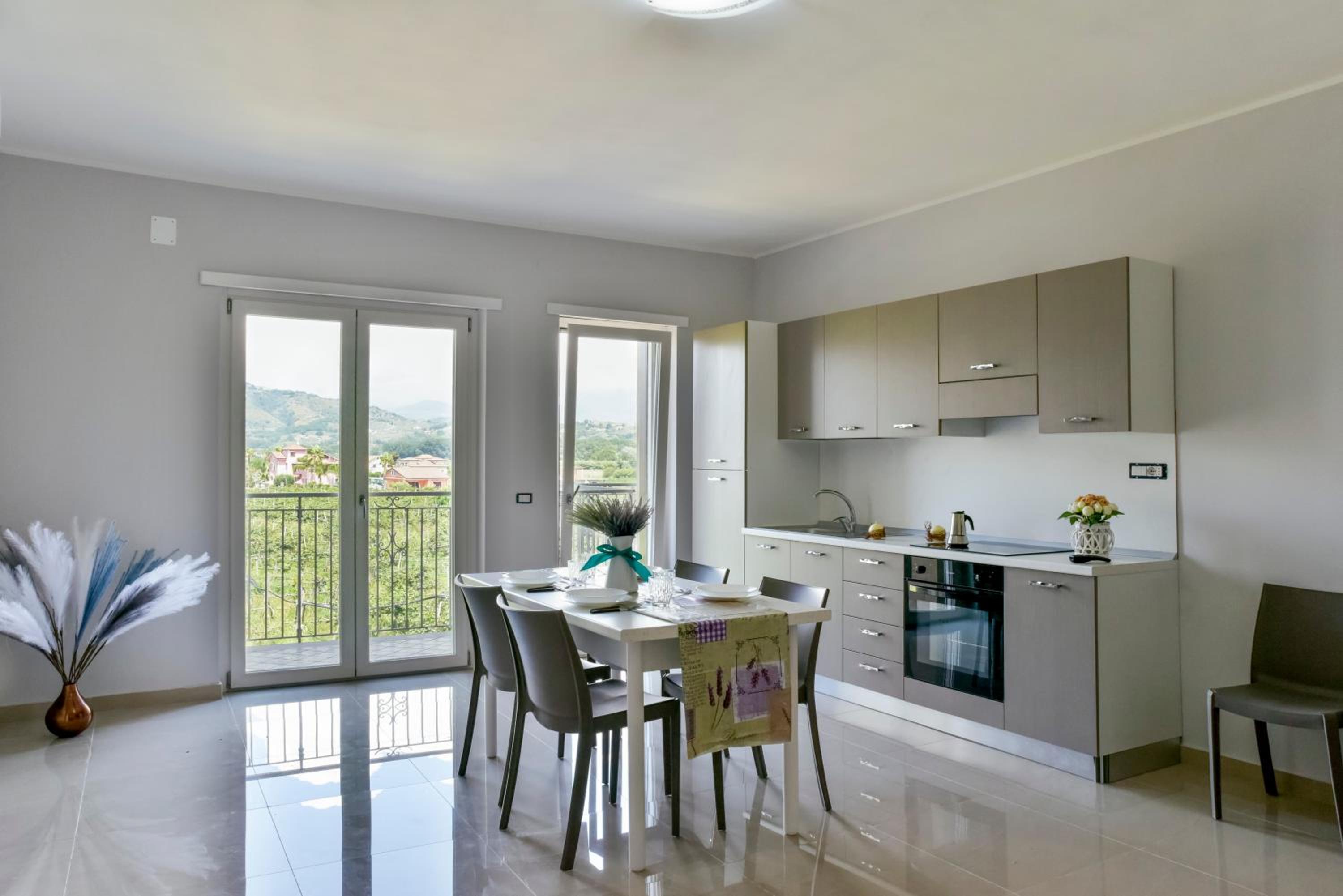 Two-Bedroom Apartment with Balcony photo 3