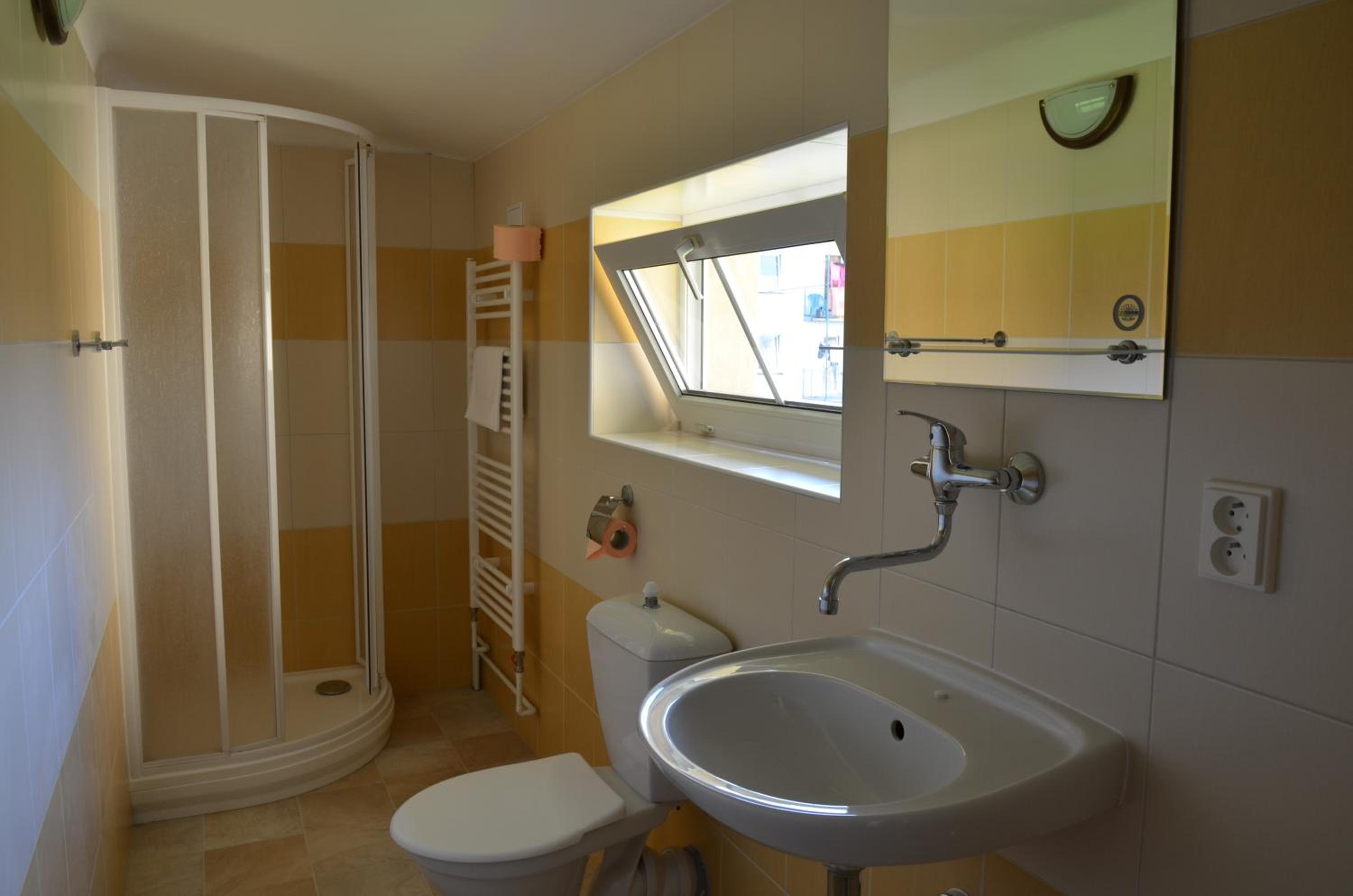Two-Bedroom Apartment - Photo 6