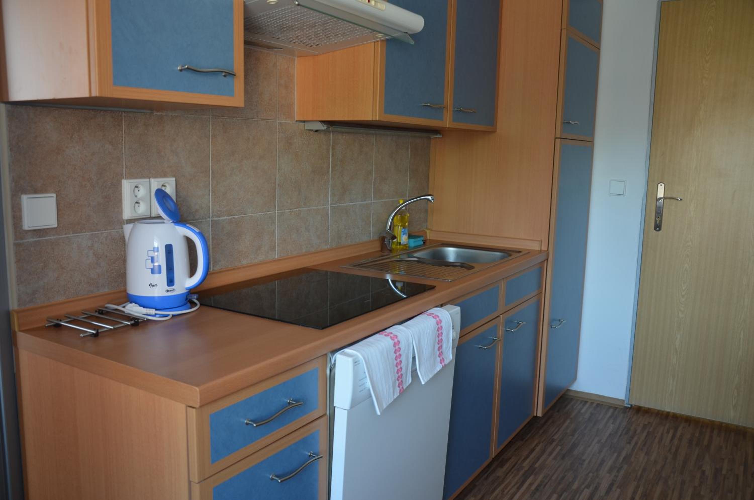 Two-Bedroom Apartment - Photo 3