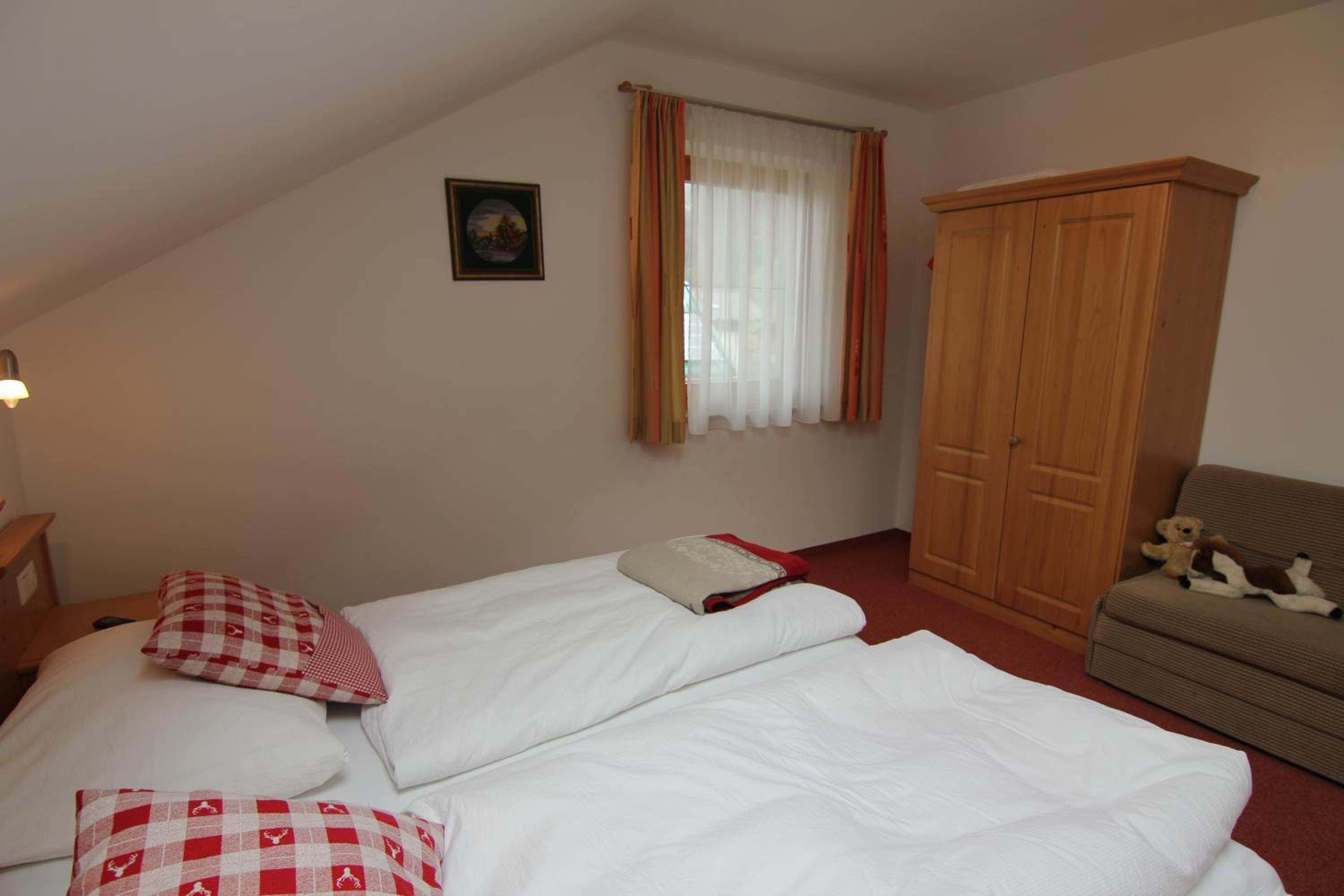 Large Two-Bedroom Apartment with Balcony photo 1