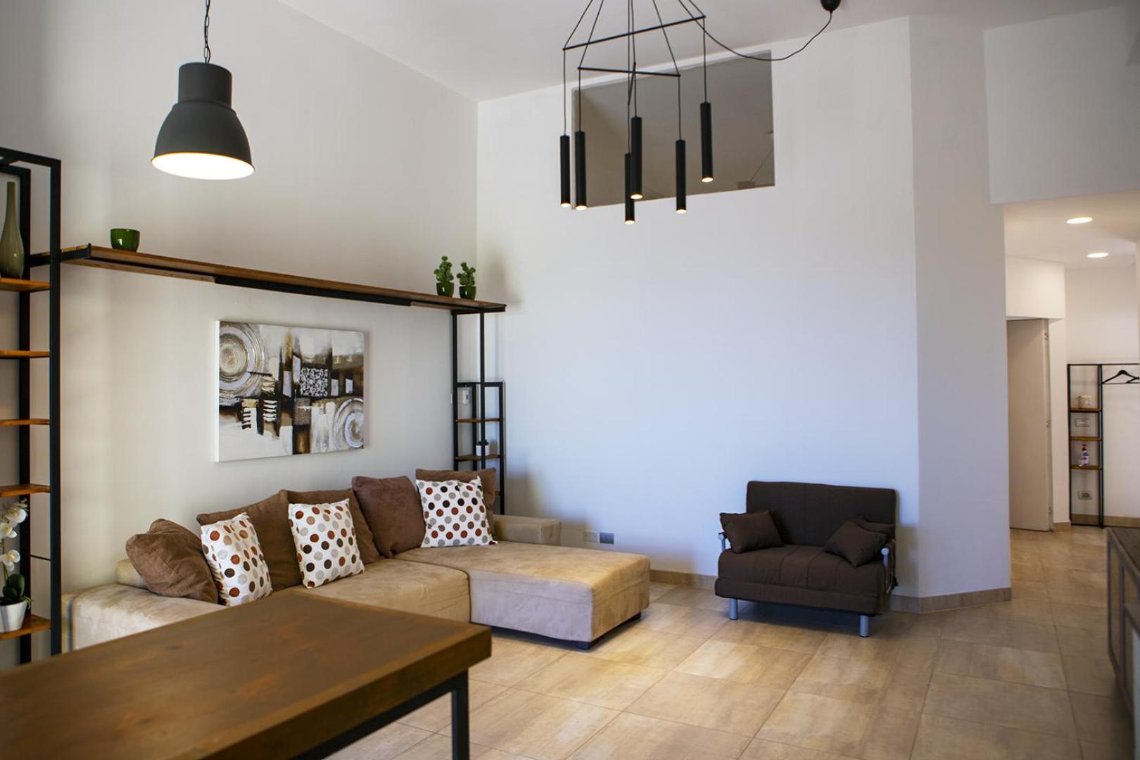 One-Bedroom House photo 1