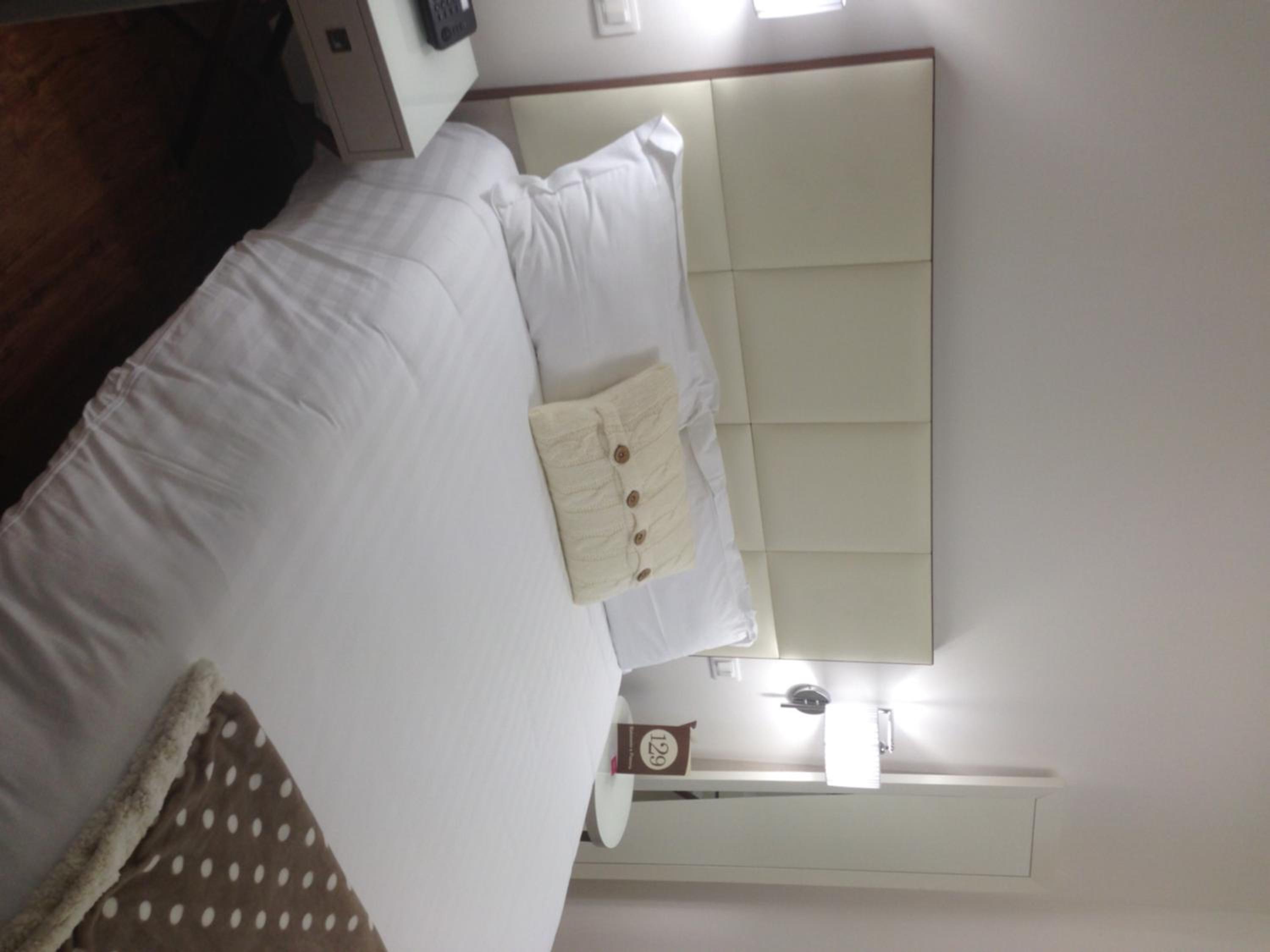 Deluxe Family Room - Photo 5