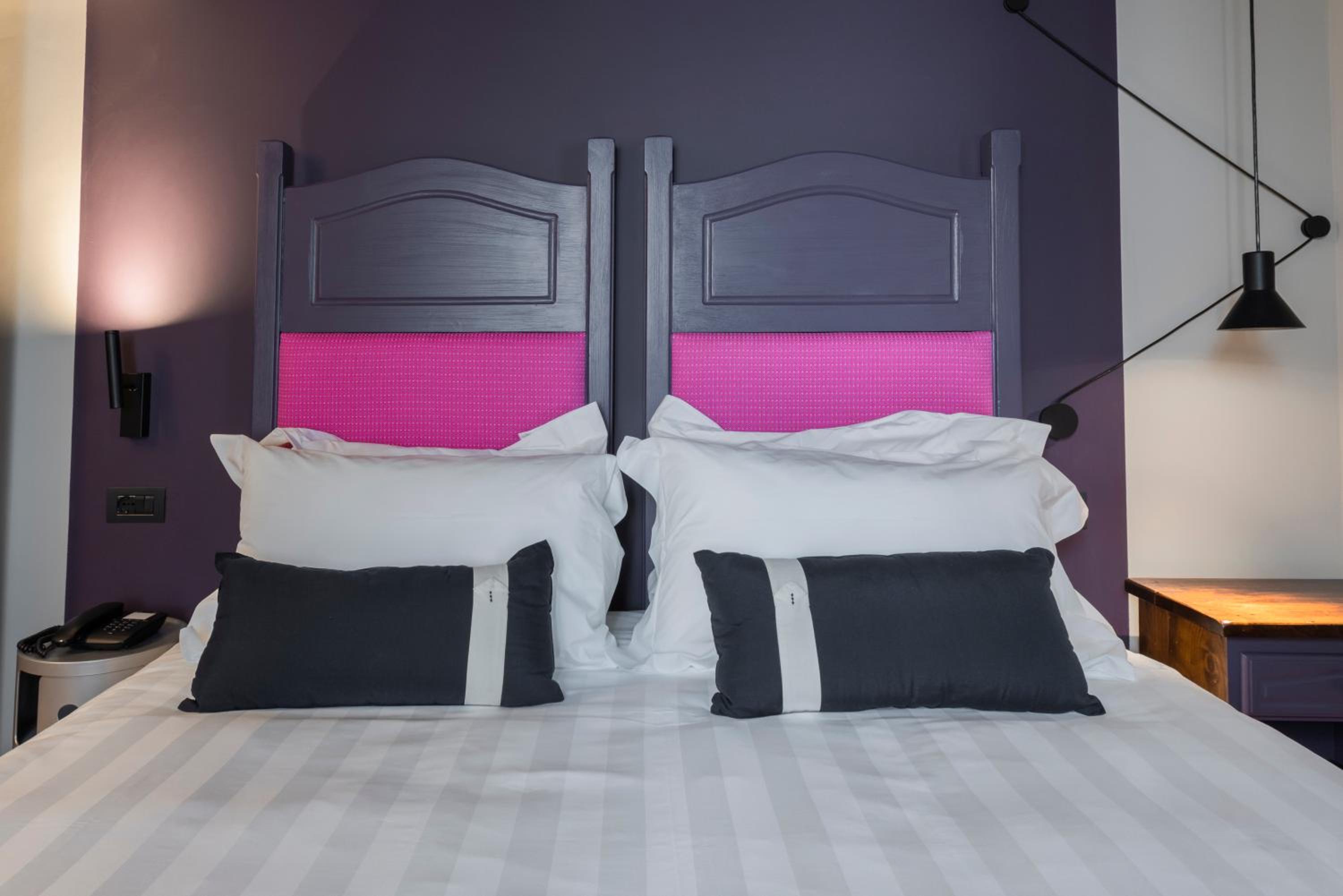 Double Room - Photo 4