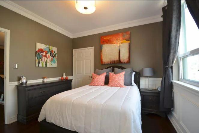 Two-Bedroom Apartment - Photo 20
