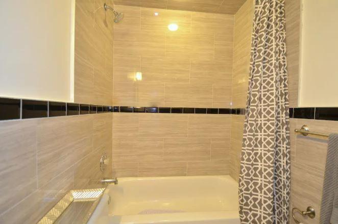 Two-Bedroom Apartment - Photo 16