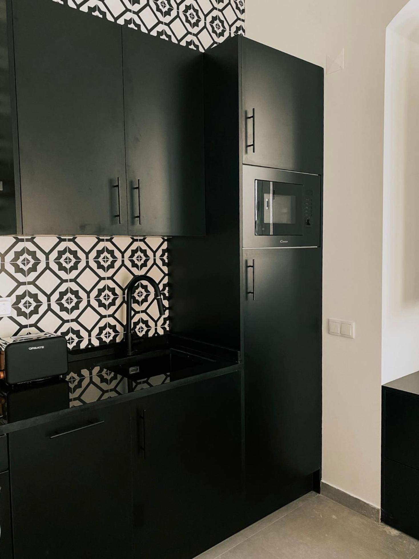 One-Bedroom Apartment - Photo 54