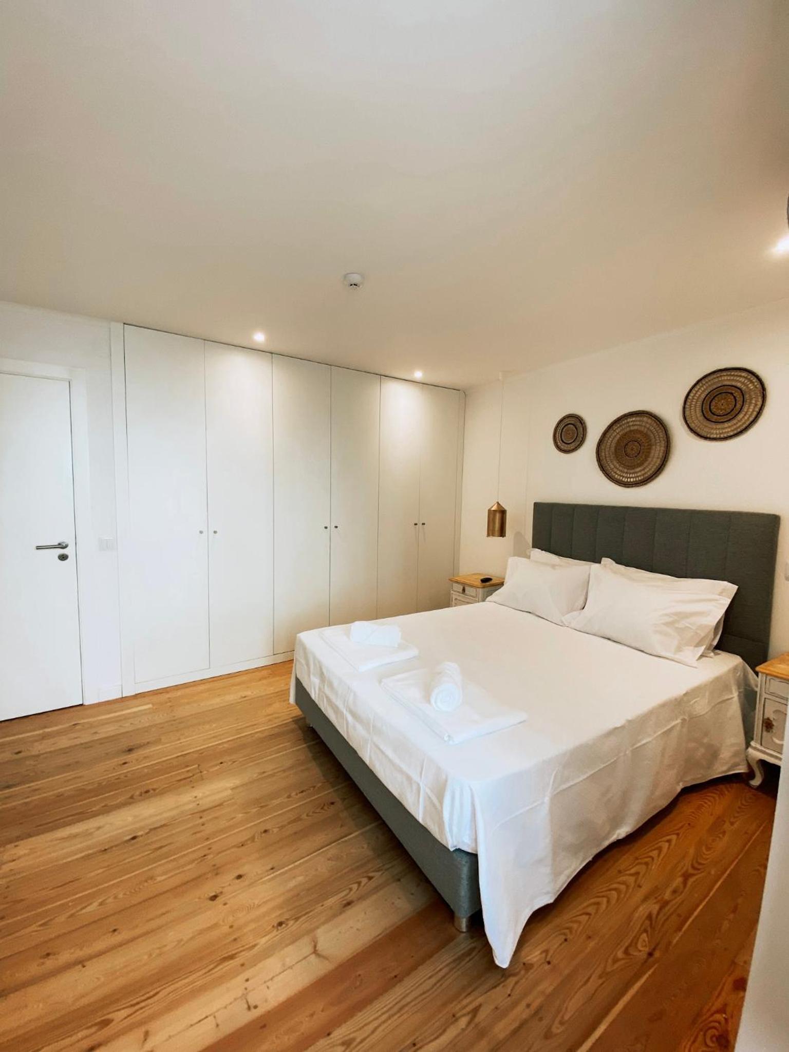 One-Bedroom Apartment - Photo 14