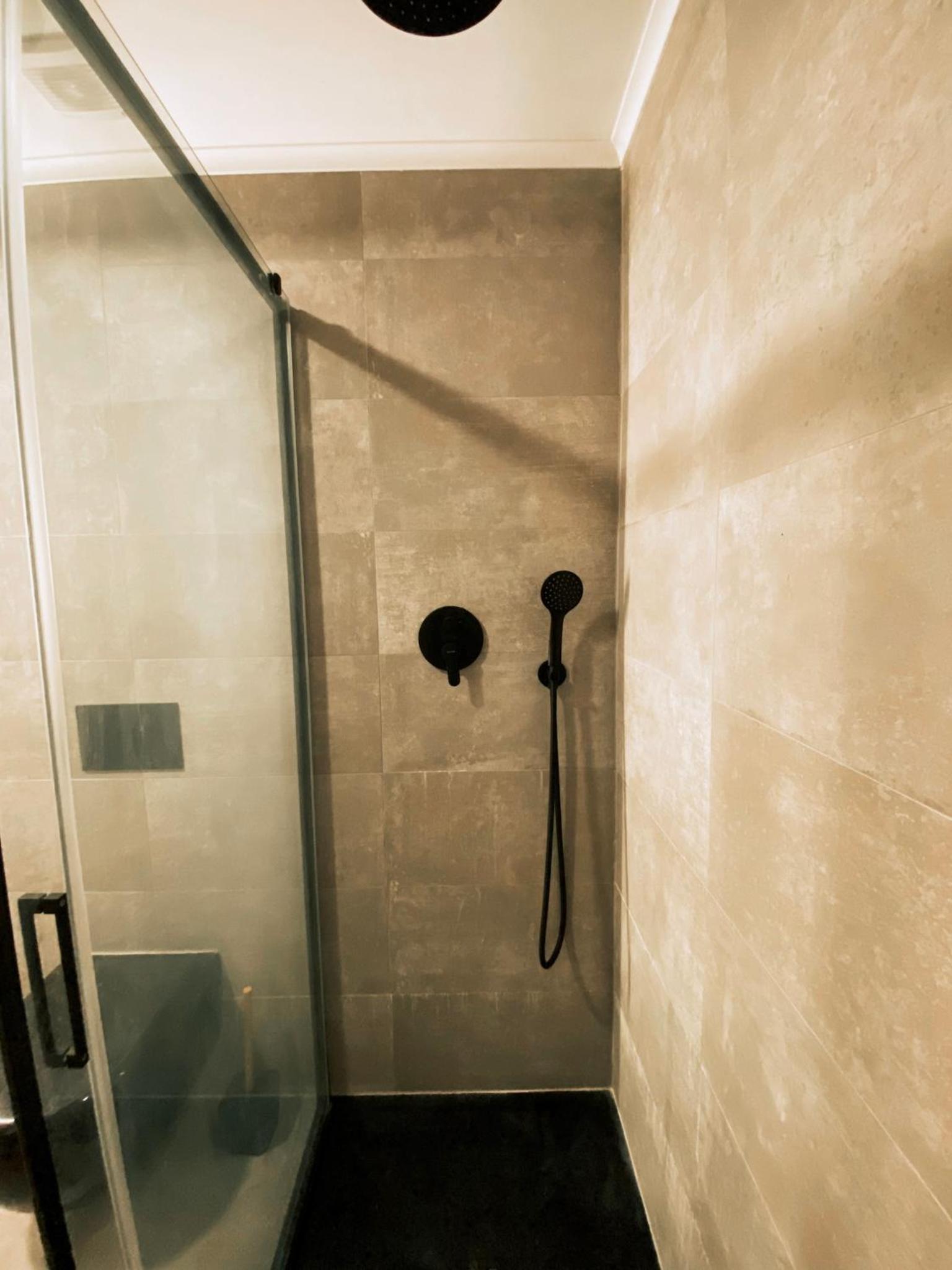 One-Bedroom Apartment - Photo 20