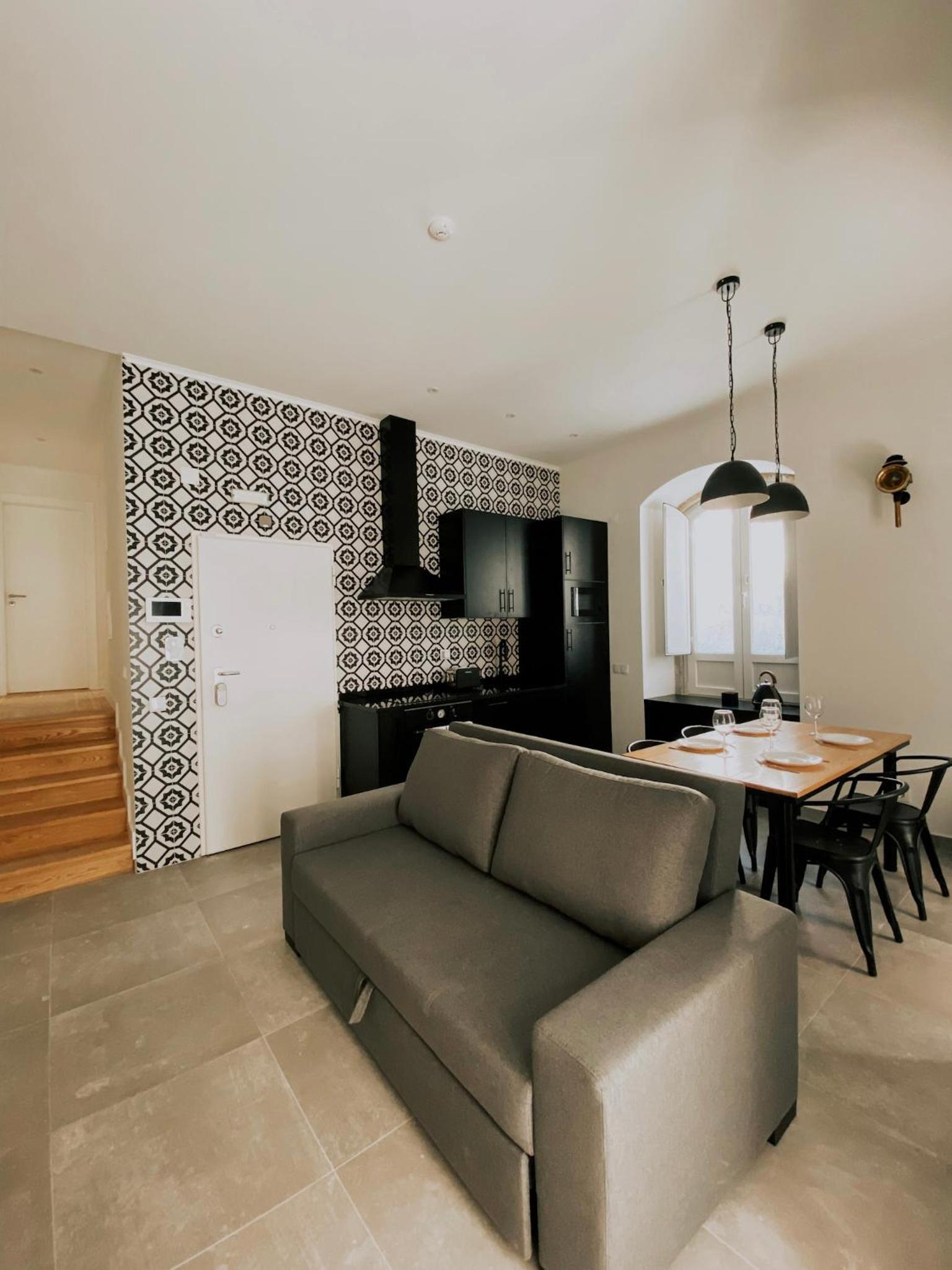 One-Bedroom Apartment - Photo 34