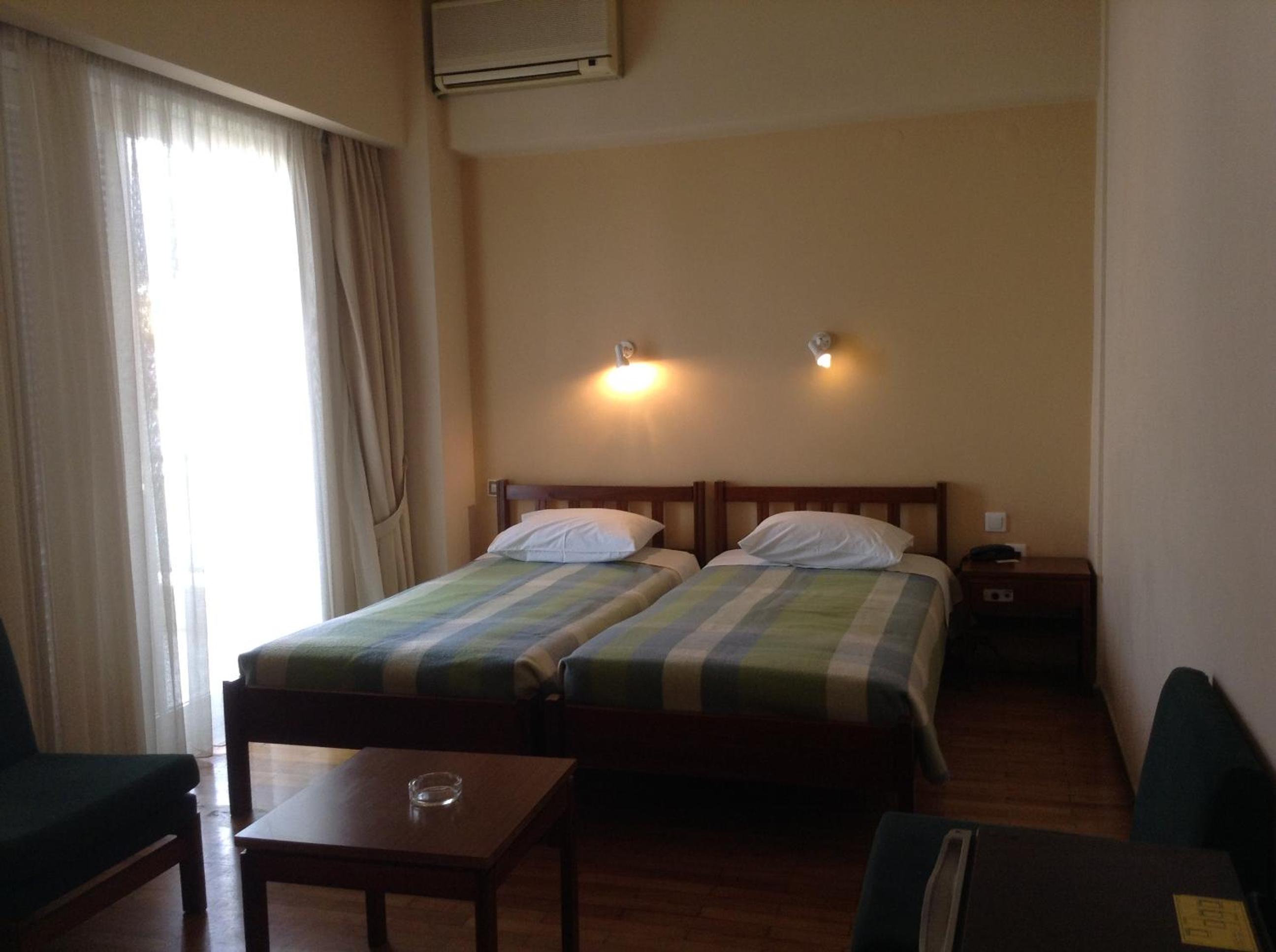 Double Room - Photo 10
