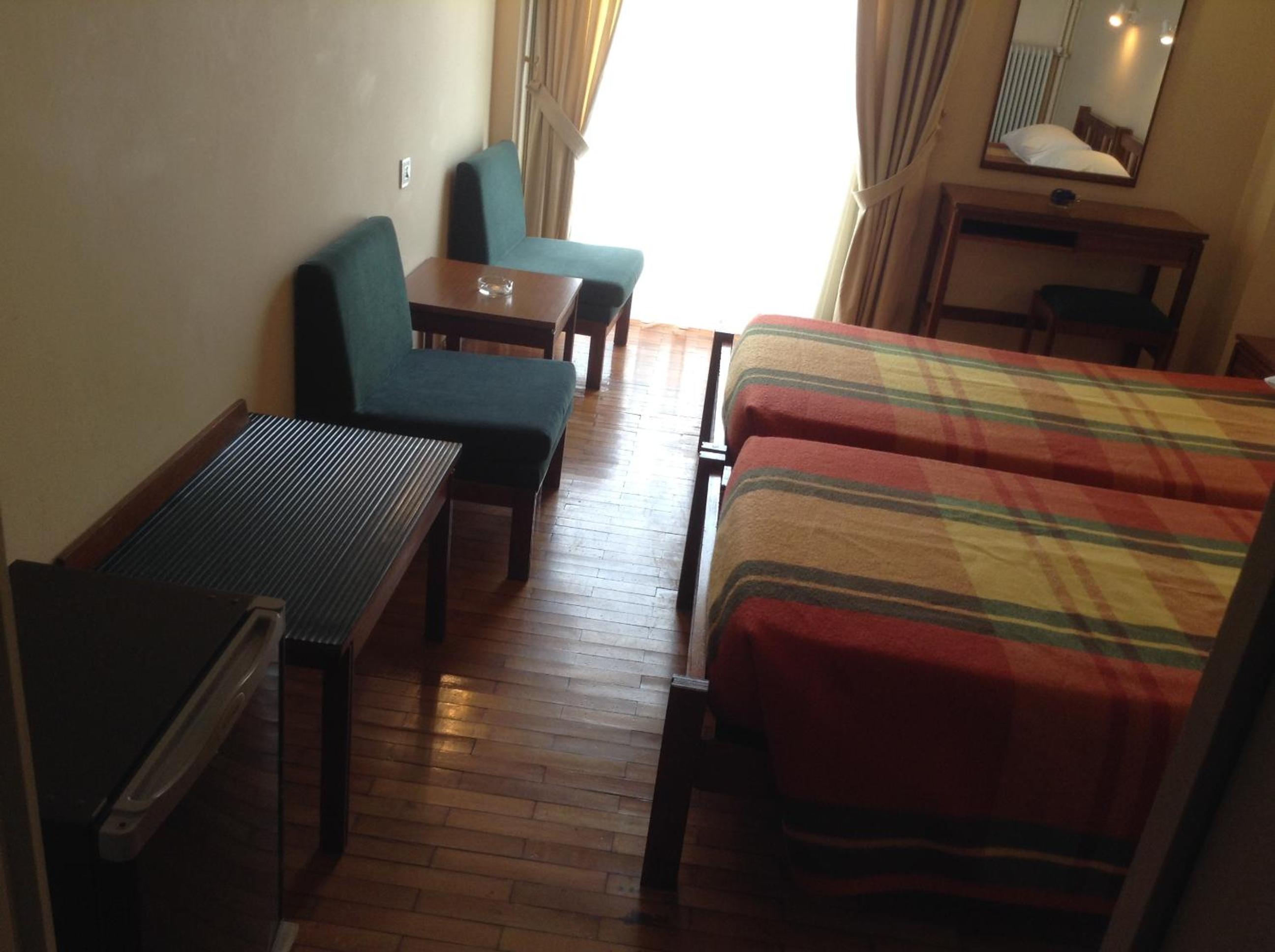Triple Room - Photo 12