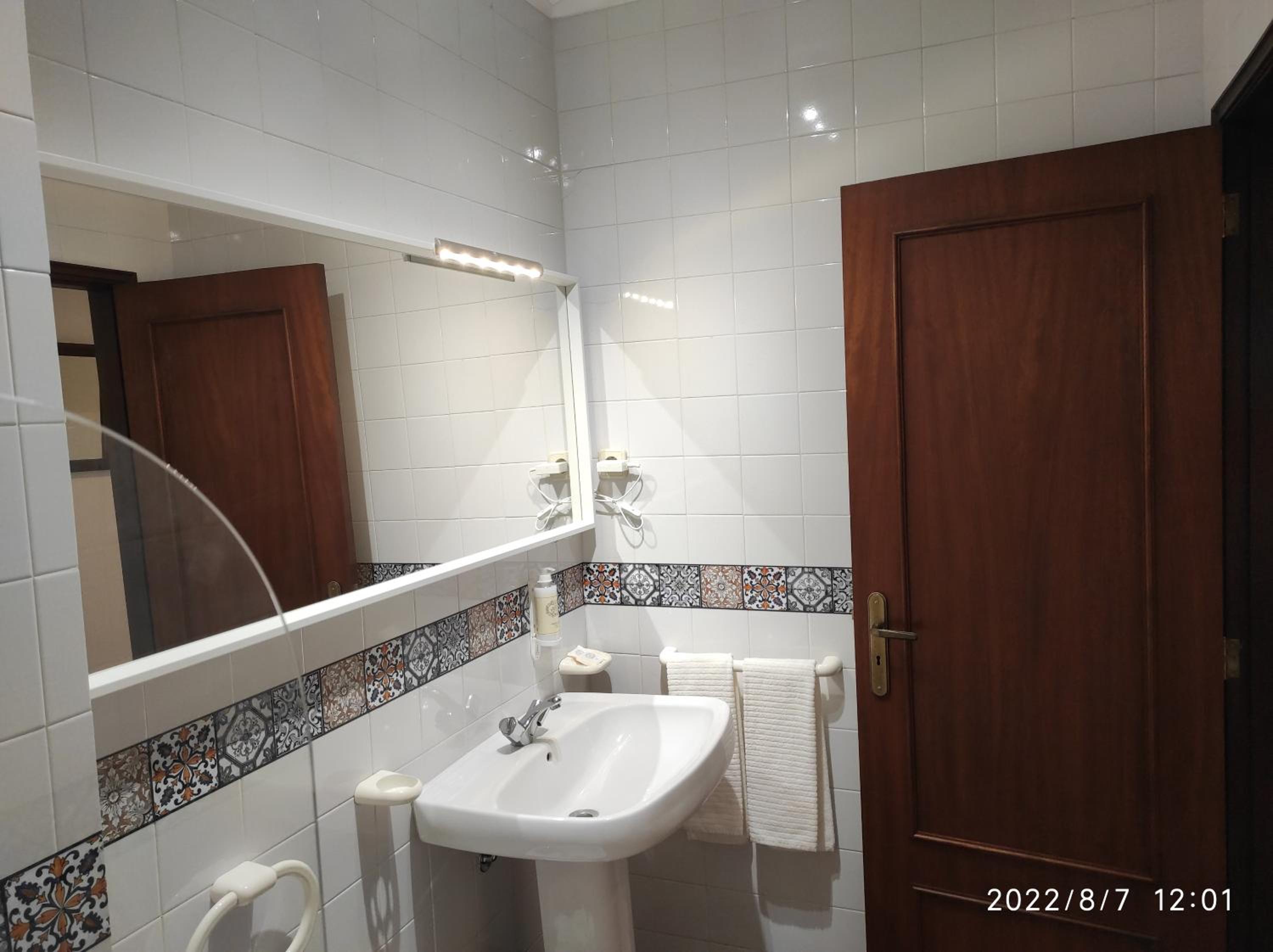 Three-Bedroom House photo 3