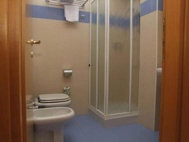 Economy Double Room photo 2