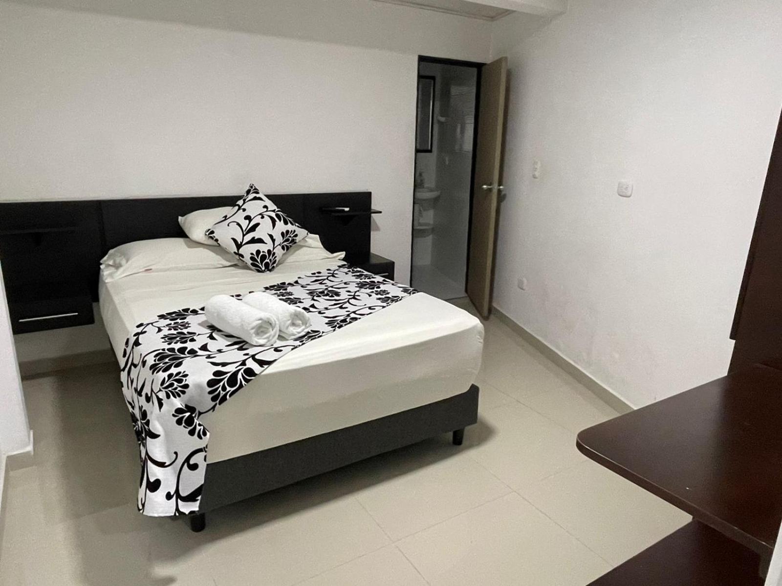 Quadruple Room with Private Bathroom photo 3