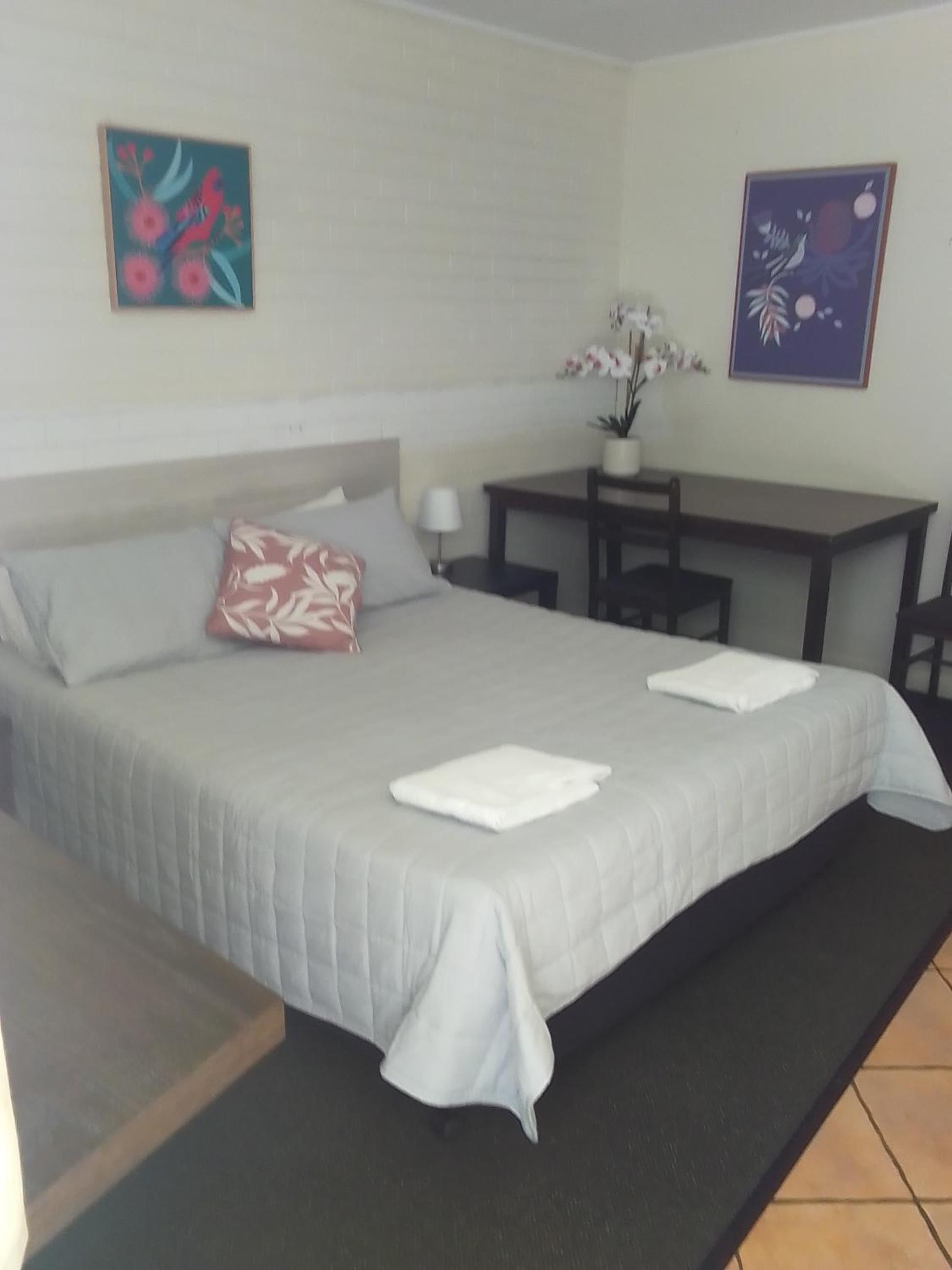 Standard Queen Room photo 1