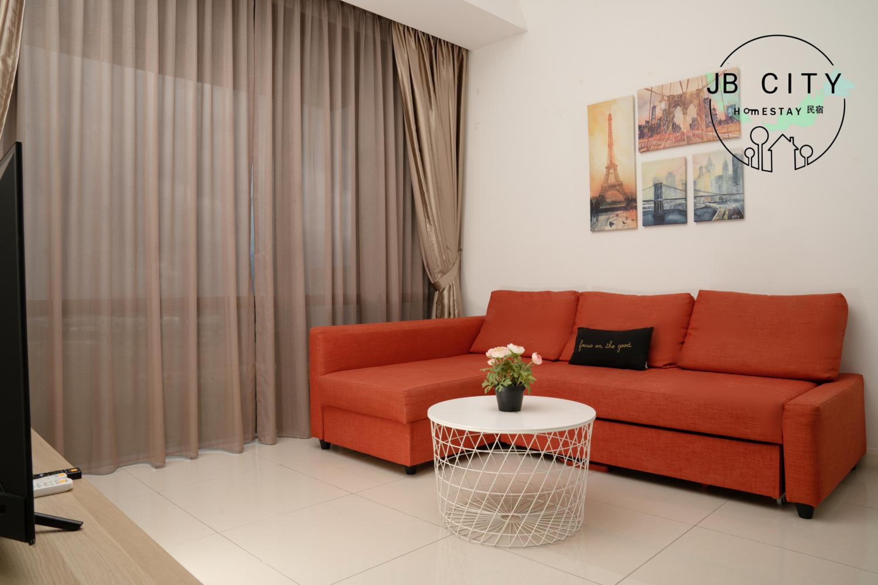 One-Bedroom Apartment - Photo 12