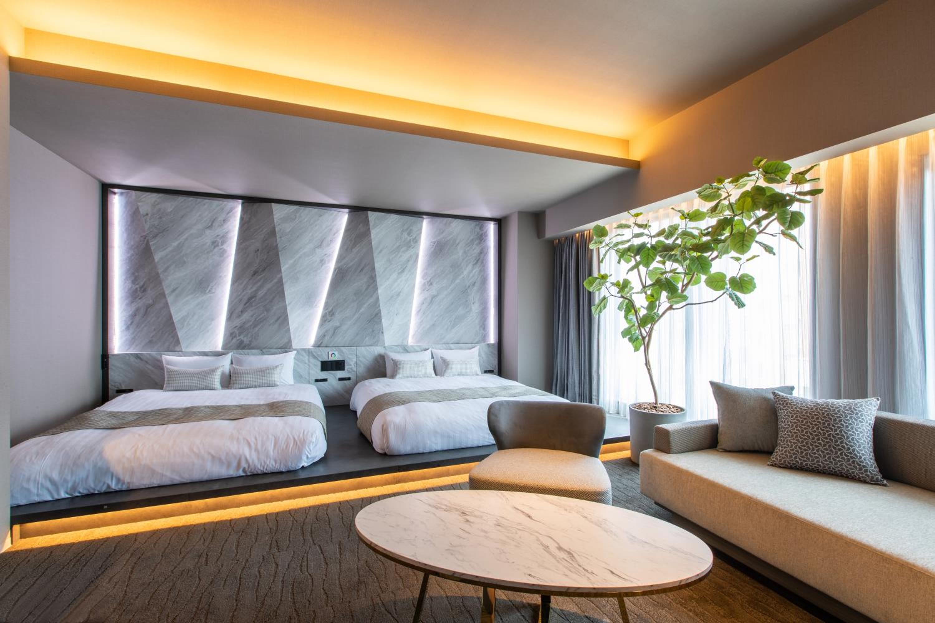 Deluxe Suite