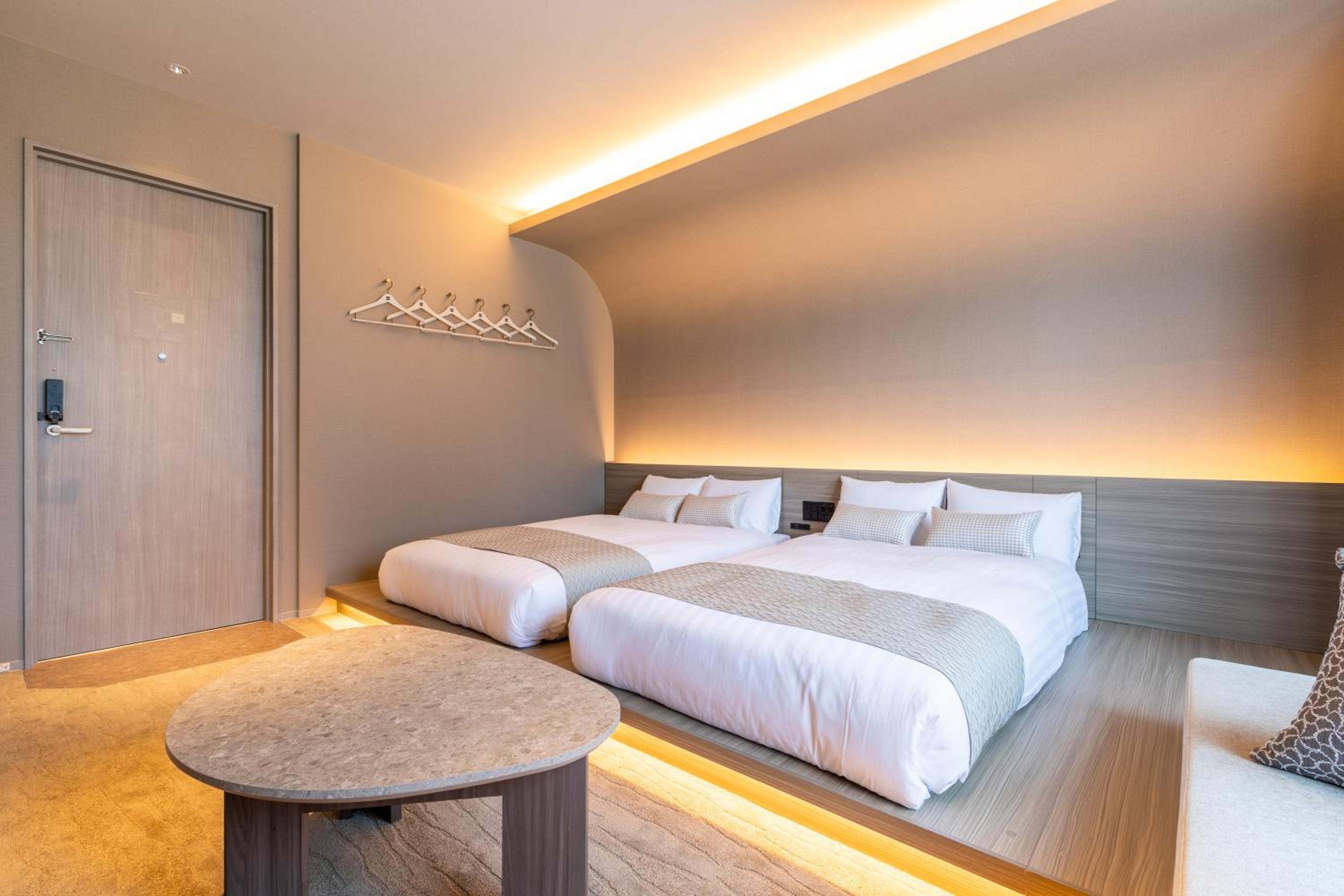 Superior Twin Room - Photo 4