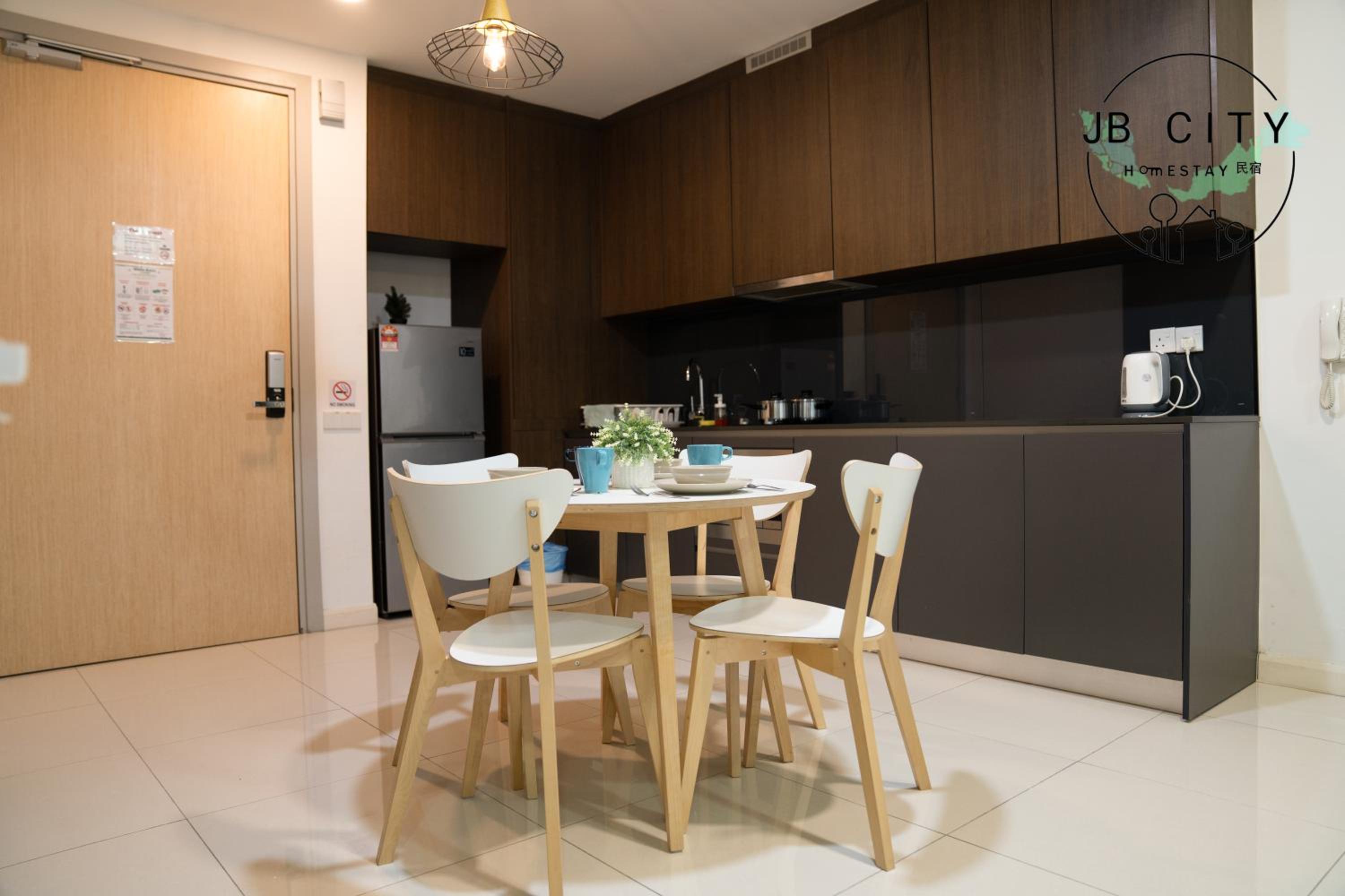 One-Bedroom Apartment - Photo 14