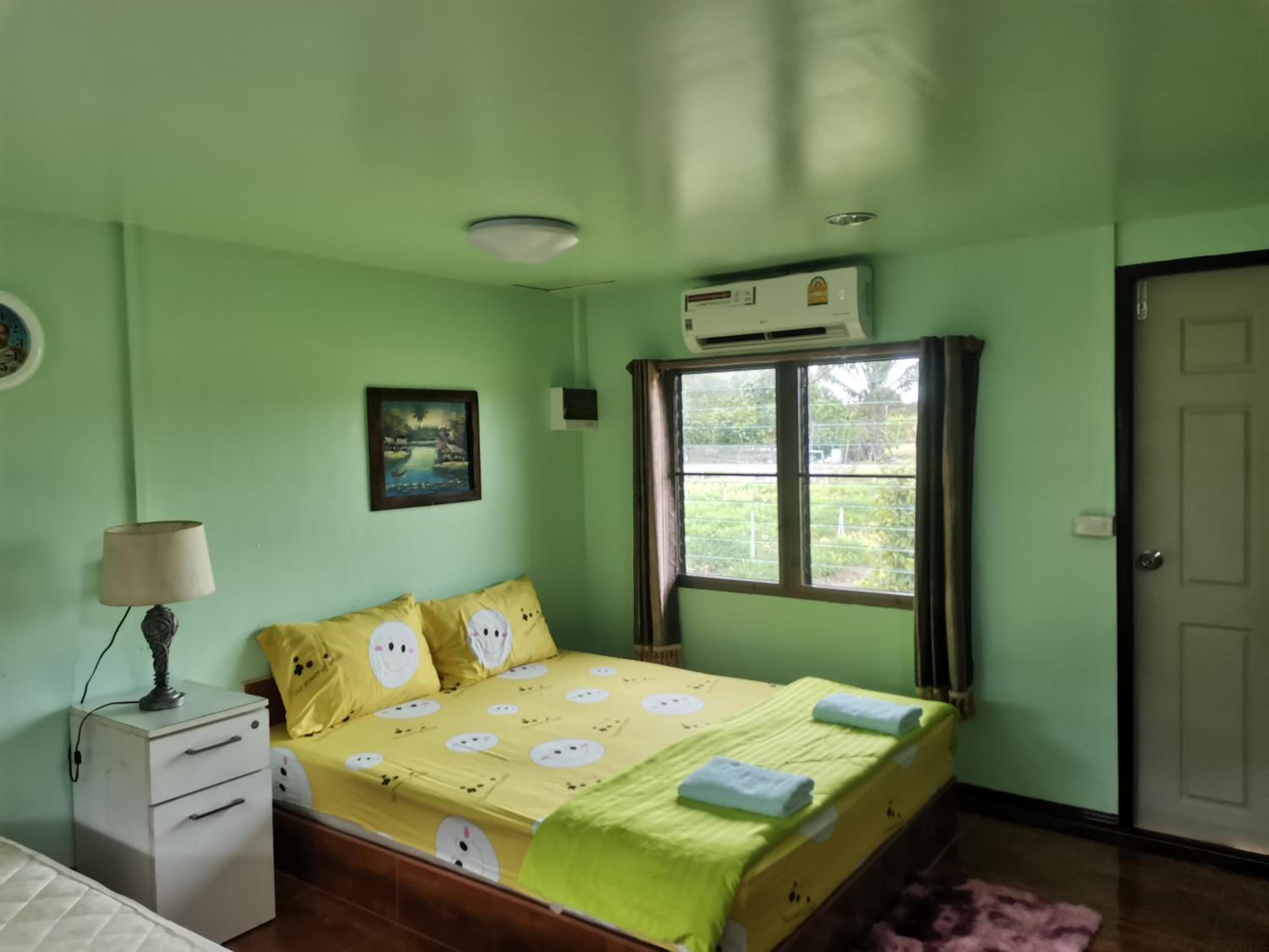 Family Room - Photo 1
