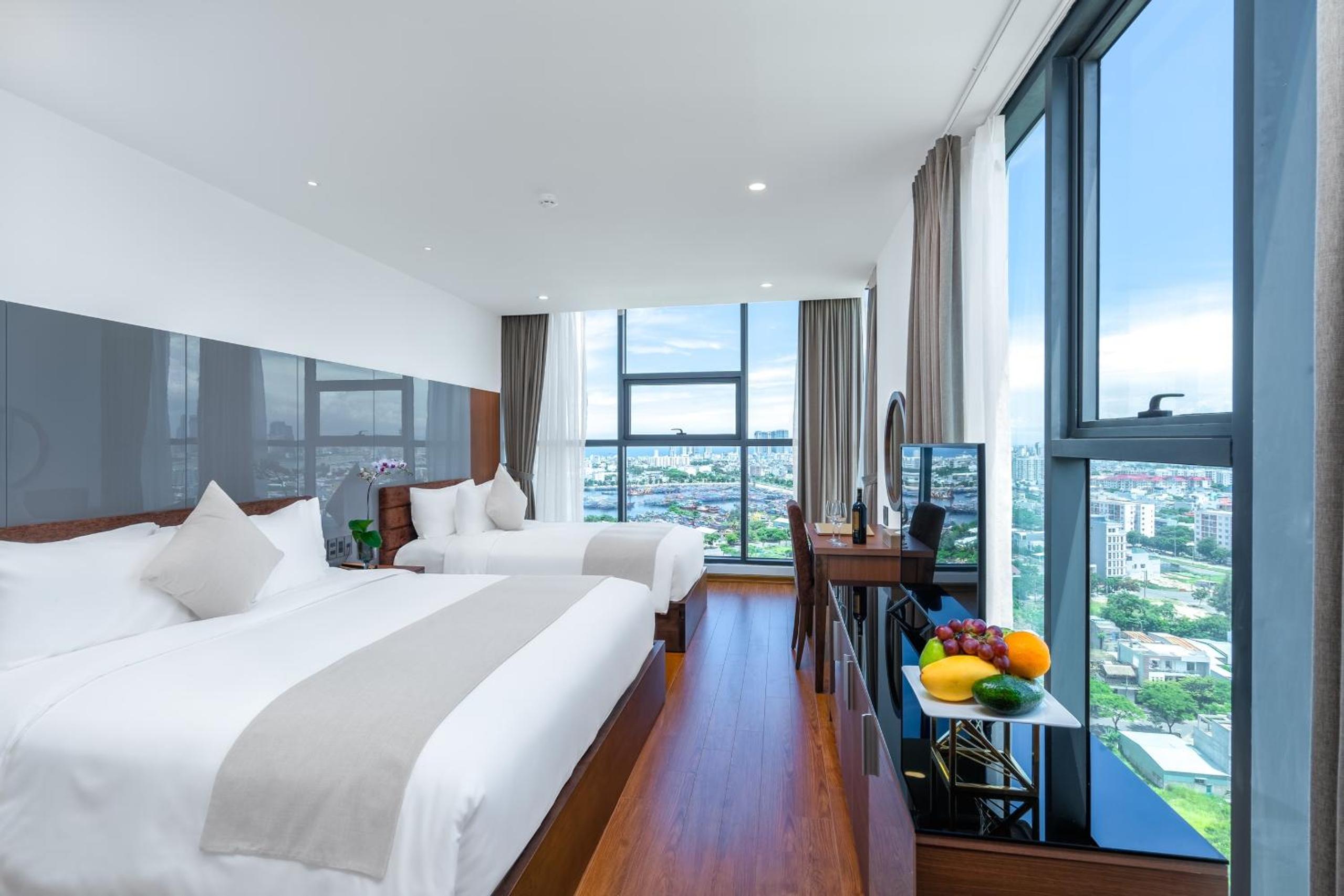 Premium Triple Room Panoramic view photo 3