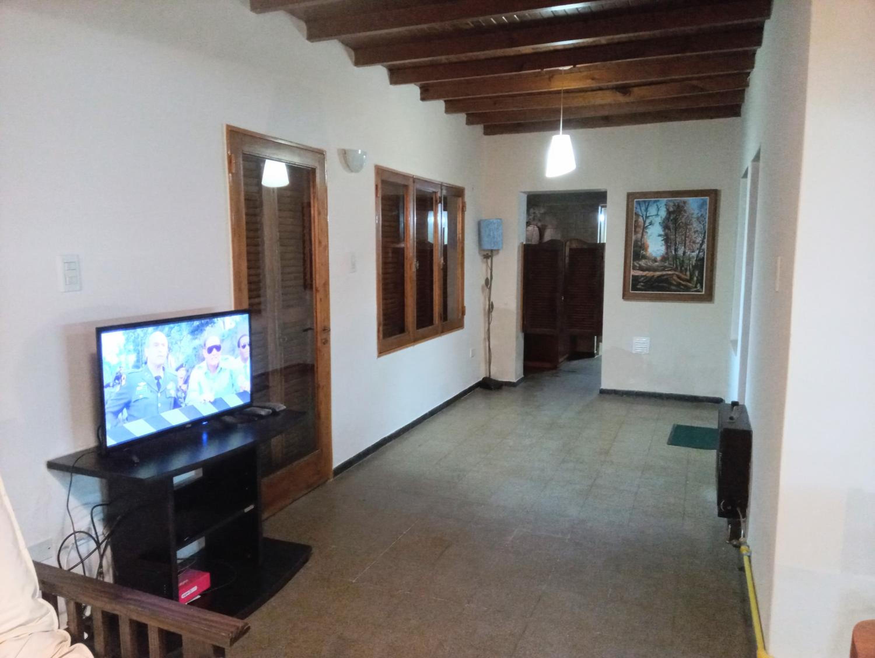 One-Bedroom House photo 1