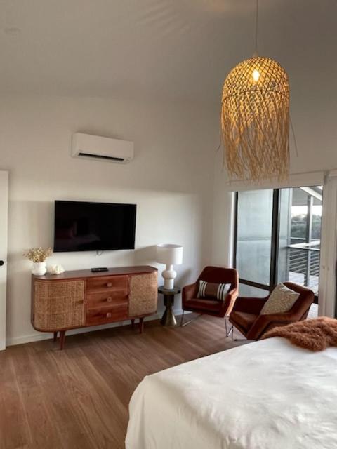 Deluxe Double or Twin Room with Ocean View photo 3