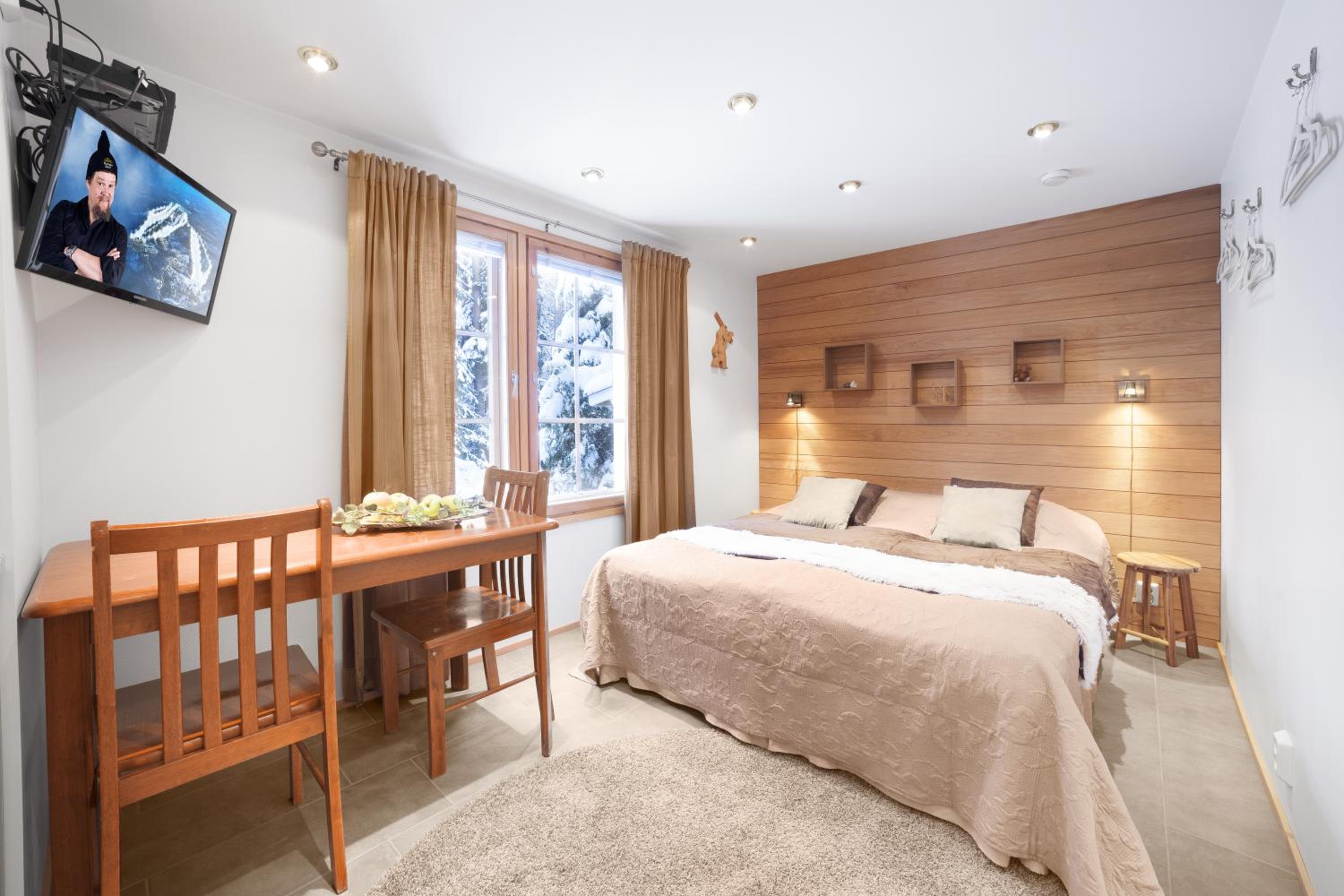 Prince - Superior Apartment with Sauna - No pets